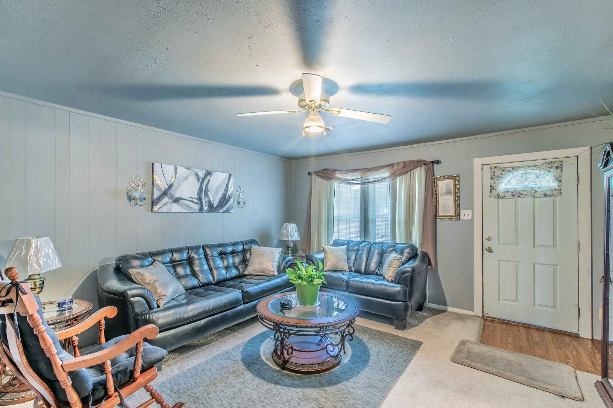 Single Family Residence For Sale in Mc Lennan County , 4816 Inwood Drive, Beverly Hills, Texas 76711, 3 Bedrooms, 2 Bathrooms, Garage spaces, 1,416 Sqft, built in 1962, Price $190,000, mls#21311814, Real Estate Agent in Beverly Hills, Homes For Sale in Mc Lennan county, Homes For Sale in Beverly Hills, Realtor in Beverly Hills Texas, Real Estate Brokerage Independent Realty Texas, Luminita Cordes Realtor