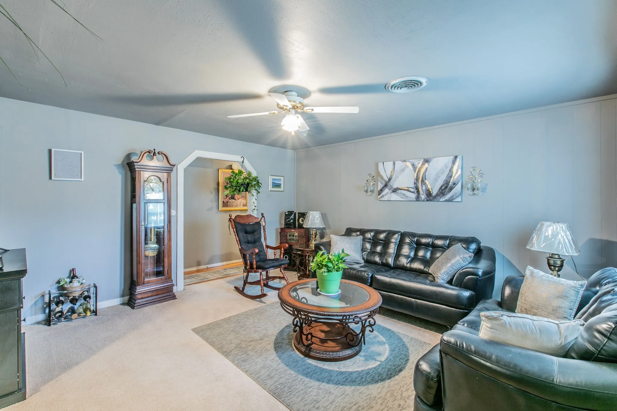 Single Family Residence For Sale in Mc Lennan County , 4816 Inwood Drive, Beverly Hills, Texas 76711, 3 Bedrooms, 2 Bathrooms, Garage spaces, 1,416 Sqft, built in 1962, Price $190,000, mls#21311814, Real Estate Agent in Beverly Hills, Homes For Sale in Mc Lennan county, Homes For Sale in Beverly Hills, Realtor in Beverly Hills Texas, Real Estate Brokerage Independent Realty Texas, Luminita Cordes Realtor
