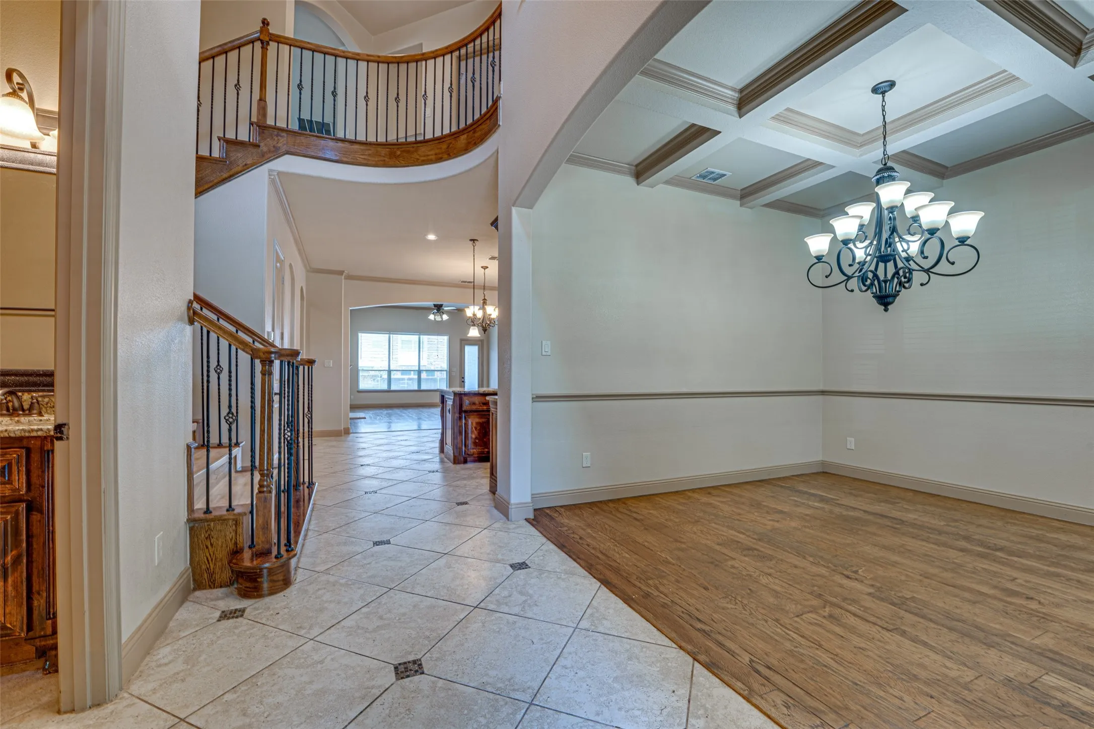 Single Family Residence For Sale in Collin County , 1013 Taylor Drive, Allen, Texas 75013, 5 Bedroom, 4 Bathroom, 2 Garage spaces, 3,716 Sqft, built in 2016, mls#21312142, Real Estate Agent in Allen, Homes For Sale in Collin county, Homes For Sale in Allen, Realtor in Allen Texas, Real Estate Brokerage Independent Realty Texas, Luminita Cordes Realtor