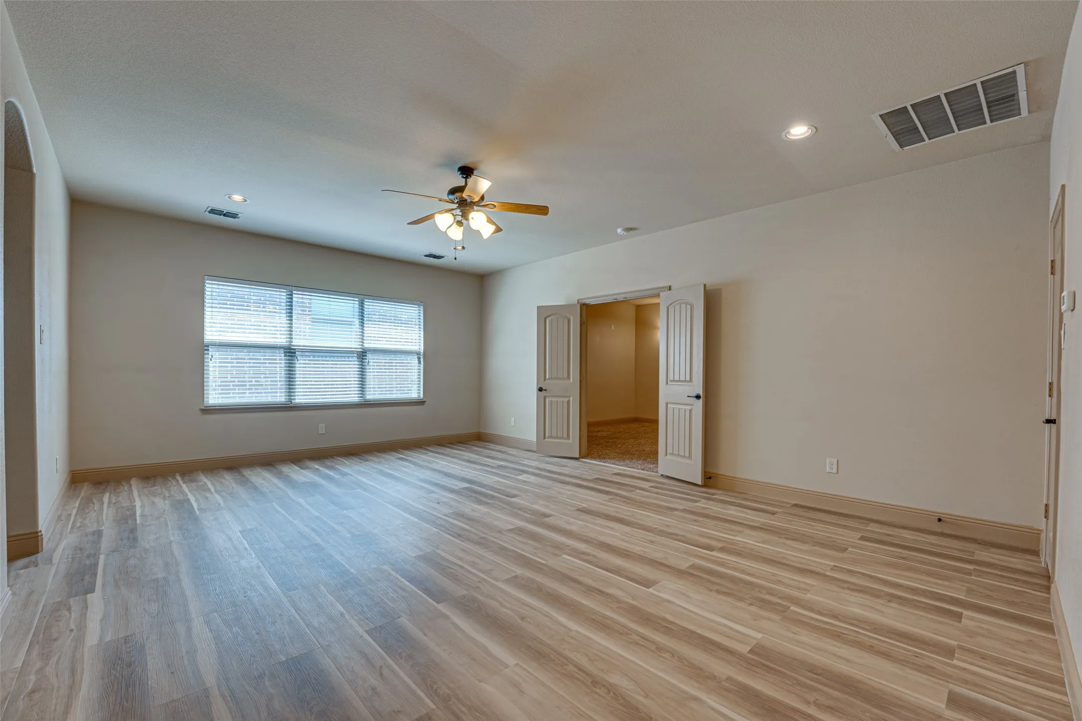 Single Family Residence For Sale in Collin County , 1013 Taylor Drive, Allen, Texas 75013, 5 Bedroom, 4 Bathroom, 2 Garage spaces, 3,716 Sqft, built in 2016, mls#21312142, Real Estate Agent in Allen, Homes For Sale in Collin county, Homes For Sale in Allen, Realtor in Allen Texas, Real Estate Brokerage Independent Realty Texas, Luminita Cordes Realtor