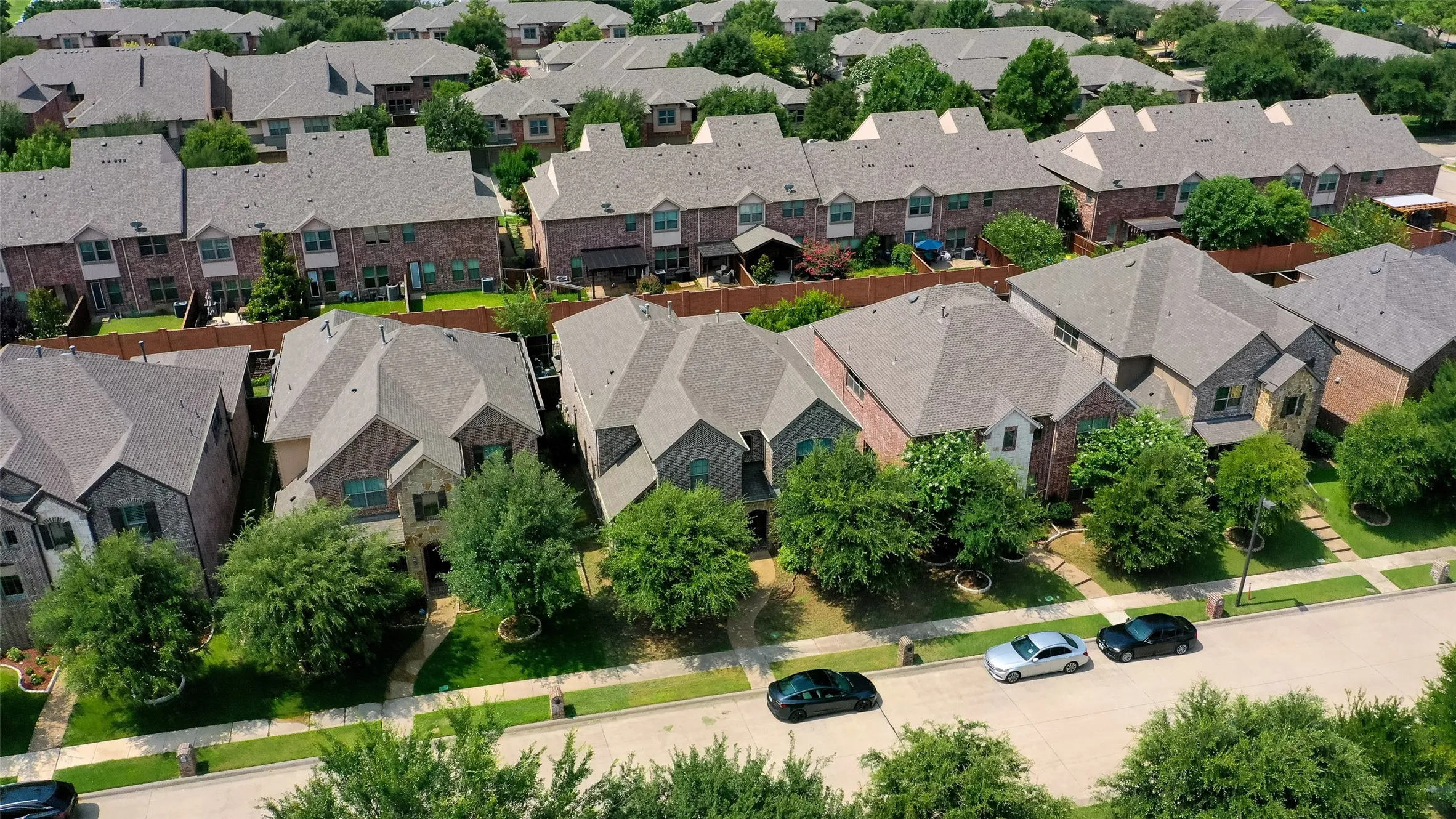 Single Family Residence For Sale in Collin County , 1013 Taylor Drive, Allen, Texas 75013, 5 Bedroom, 4 Bathroom, 2 Garage spaces, 3,716 Sqft, built in 2016, mls#21312142, Real Estate Agent in Allen, Homes For Sale in Collin county, Homes For Sale in Allen, Realtor in Allen Texas, Real Estate Brokerage Independent Realty Texas, Luminita Cordes Realtor