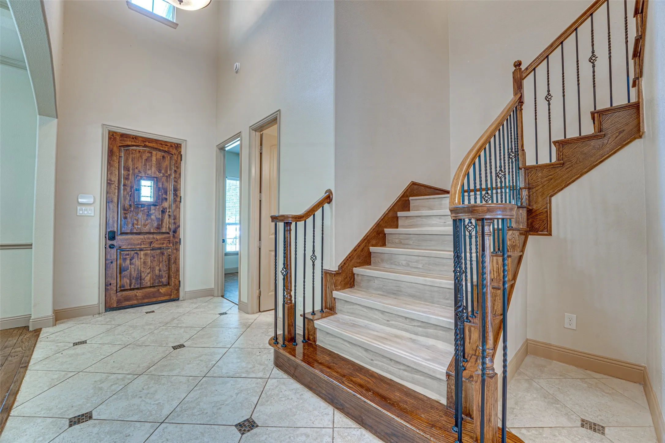 Single Family Residence For Sale in Collin County , 1013 Taylor Drive, Allen, Texas 75013, 5 Bedroom, 4 Bathroom, 2 Garage spaces, 3,716 Sqft, built in 2016, mls#21312142, Real Estate Agent in Allen, Homes For Sale in Collin county, Homes For Sale in Allen, Realtor in Allen Texas, Real Estate Brokerage Independent Realty Texas, Luminita Cordes Realtor