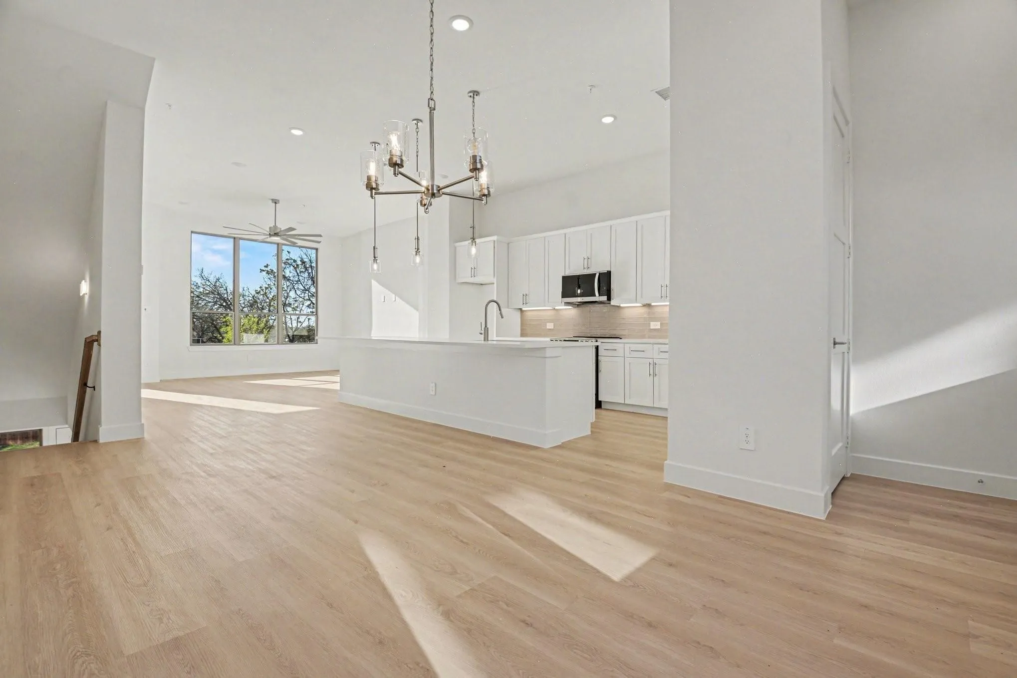 Single Family Residence For Rent in Dallas County , 13351 Goodland Street 106, Farmers Branch, Texas 75234, 3 Bedroom, 4 Bathroom, 2 Garage spaces, 2,062 Sqft, built in 2024, mls#21313167, Real Estate Agent in Farmers Branch, Homes For Rent in Dallas county, Homes For Rent in Farmers Branch, Realtor in Farmers Branch Texas, Real Estate Brokerage Independent Realty Texas, Luminita Cordes Realtor