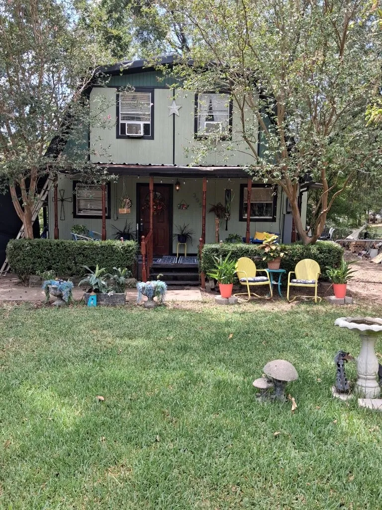 Single Family Residence For Sale in Henderson County , 355 Spring Valley Street, Gun Barrel City, Texas 75156, 3 Bedroom, 2 Bathroom, Garage spaces, 1,092 Sqft, built in 1976, mls#21313275, Real Estate Agent in Gun Barrel City, Homes For Sale in Henderson county, Homes For Sale in Gun Barrel City, Realtor in Gun Barrel City Texas, Real Estate Brokerage Independent Realty Texas, Luminita Cordes Realtor