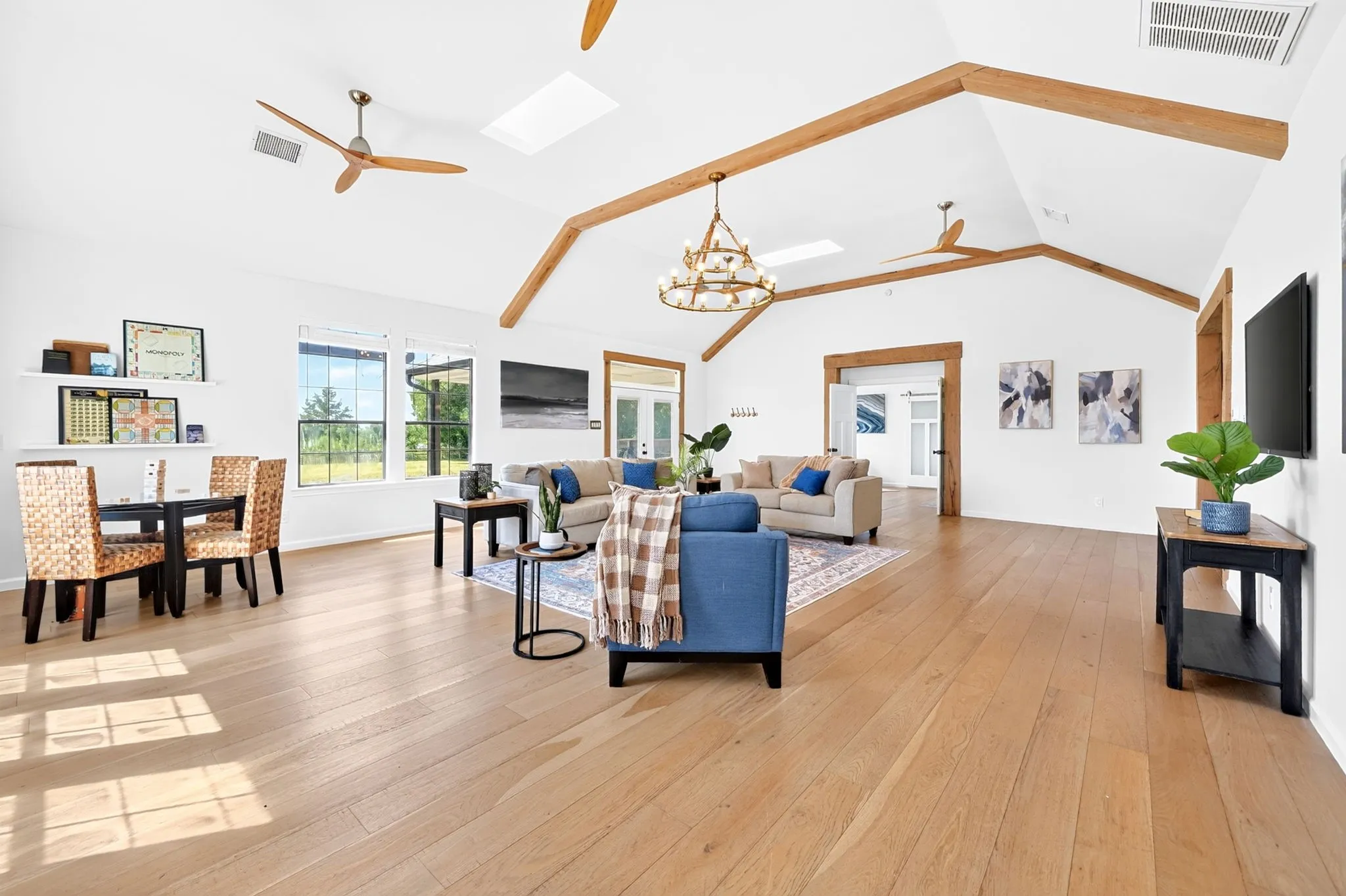 Single Family Residence For Sale in Collin County , 16346 Fm 1778, Farmersville, Texas 75442, 4 Bedroom, 3 Bathroom, 5 Garage spaces, 2,526 Sqft, built in 1986, mls#21308980, Real Estate Agent in Farmersville, Homes For Sale in Collin county, Homes For Sale in Farmersville, Realtor in Farmersville Texas, Real Estate Brokerage Independent Realty Texas, Luminita Cordes Realtor