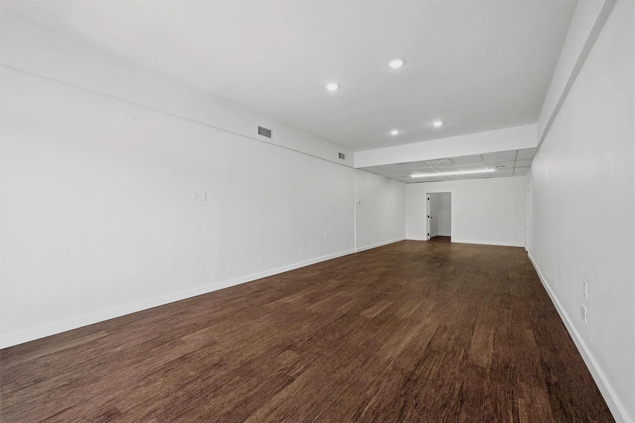 Office For Rent in Grayson County , 2531 W Morton Street 3, Denison, Texas 75020, 0, 0, Garage spaces, 0 Sqft, built in 1962, mls#21312676, Real Estate Agent in Denison, Homes For Rent in Grayson county, Homes For Rent in Denison, Realtor in Denison Texas, Real Estate Brokerage Independent Realty Texas, Luminita Cordes Realtor