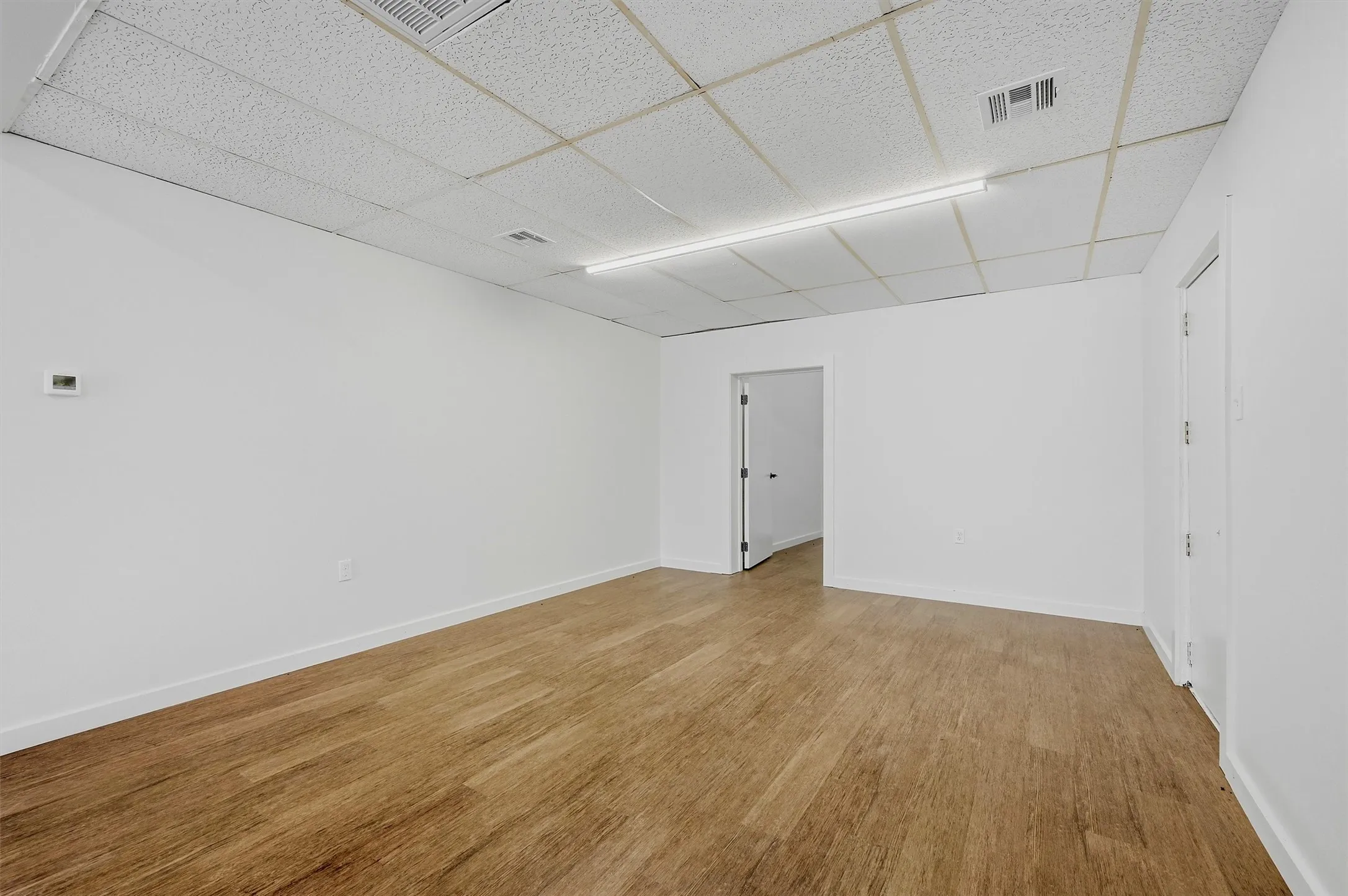 Office For Rent in Grayson County , 2531 W Morton Street 3, Denison, Texas 75020, 0, 0, Garage spaces, 0 Sqft, built in 1962, mls#21312676, Real Estate Agent in Denison, Homes For Rent in Grayson county, Homes For Rent in Denison, Realtor in Denison Texas, Real Estate Brokerage Independent Realty Texas, Luminita Cordes Realtor