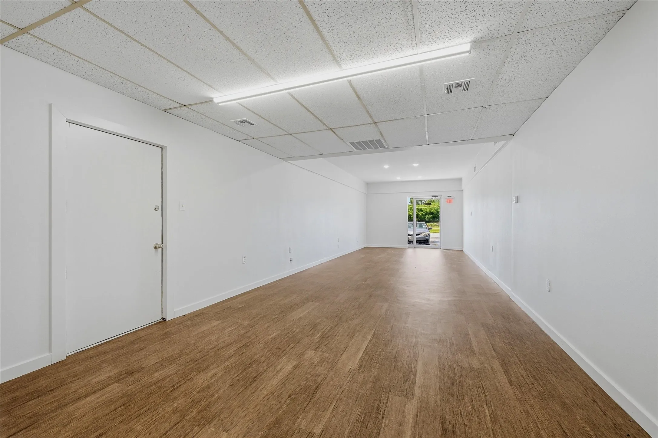 Office For Rent in Grayson County , 2531 W Morton Street 3, Denison, Texas 75020, 0, 0, Garage spaces, 0 Sqft, built in 1962, mls#21312676, Real Estate Agent in Denison, Homes For Rent in Grayson county, Homes For Rent in Denison, Realtor in Denison Texas, Real Estate Brokerage Independent Realty Texas, Luminita Cordes Realtor