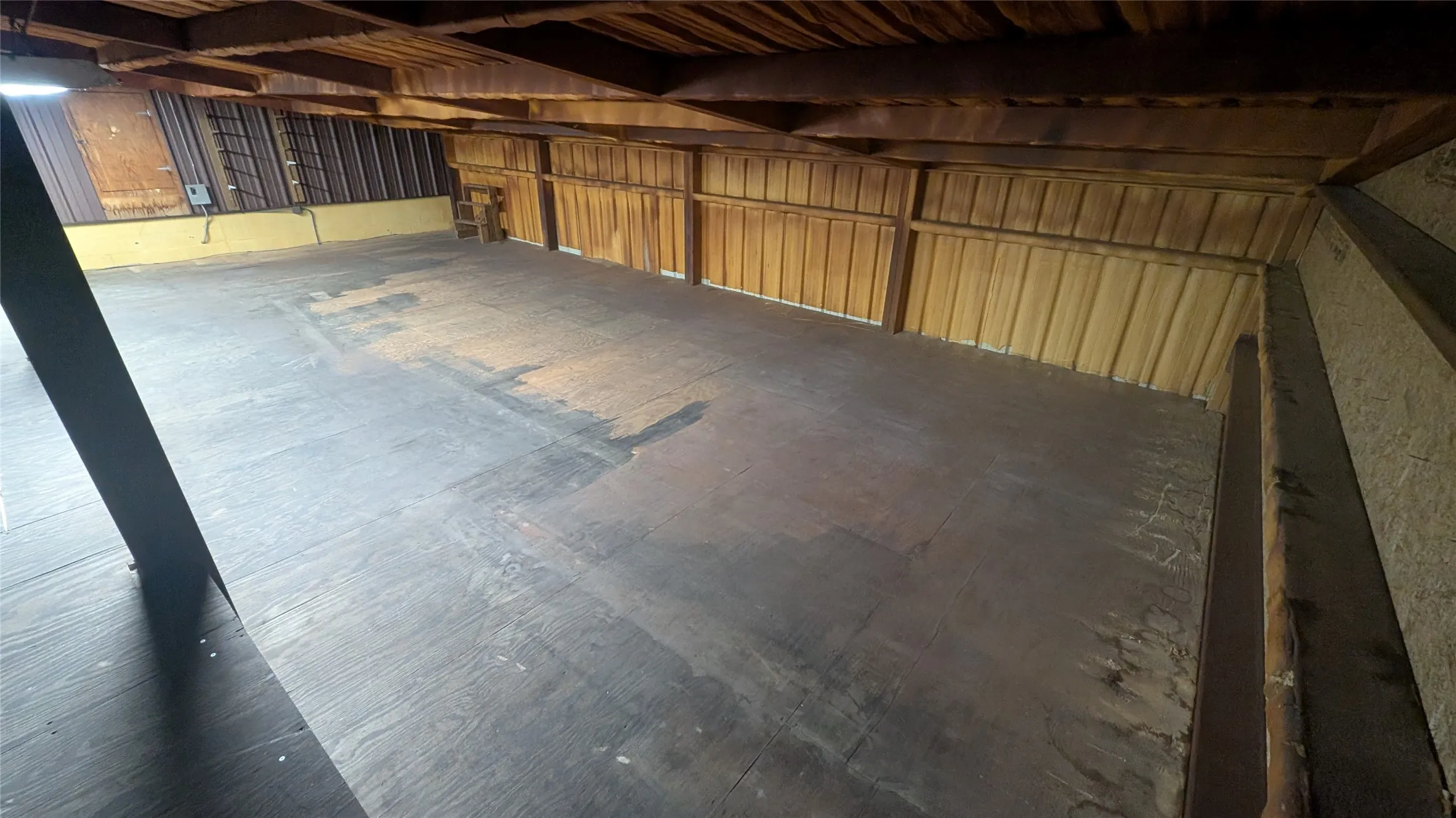 Warehouse For Rent in Grayson County , 2531 W Morton Street 2, Denison, Texas 75020, 0, 0, Garage spaces, 0 Sqft, built in 1962, Price $1,500, mls#21312645, Real Estate Agent in Denison, Homes For Rent in Grayson county, Homes For Rent in Denison, Realtor in Denison Texas, Real Estate Brokerage Independent Realty Texas, Luminita Cordes Realtor