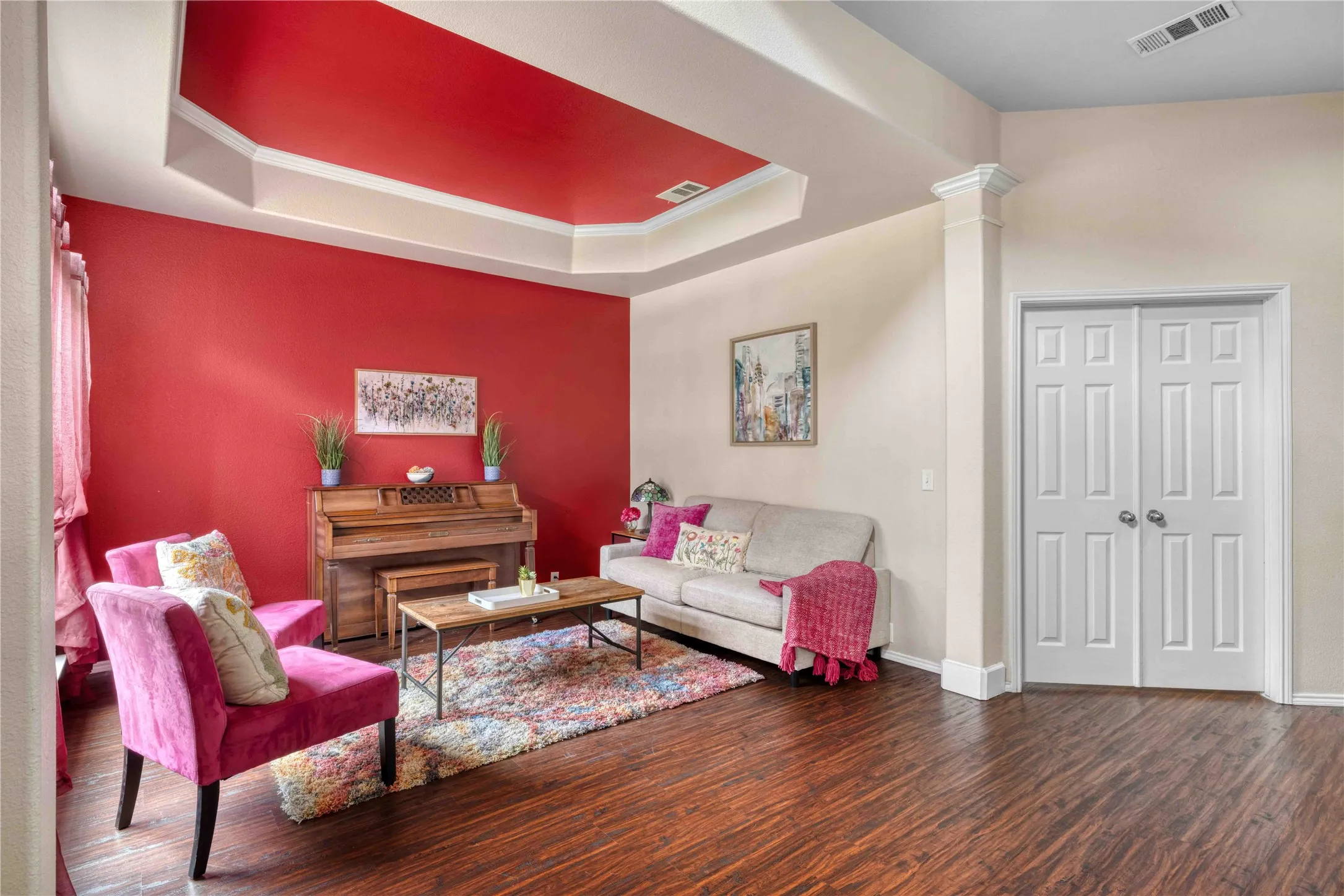 Single Family Residence For Sale in Tarrant County , 1200 Dover Heights Trail, Mansfield, Texas 76063, 5 Bedroom, 3 Bathroom, 3 Garage spaces, 3,157 Sqft, built in 2004, mls#21312728, Real Estate Agent in Mansfield, Homes For Sale in Tarrant county, Homes For Sale in Mansfield, Realtor in Mansfield Texas, Real Estate Brokerage Independent Realty Texas, Luminita Cordes Realtor