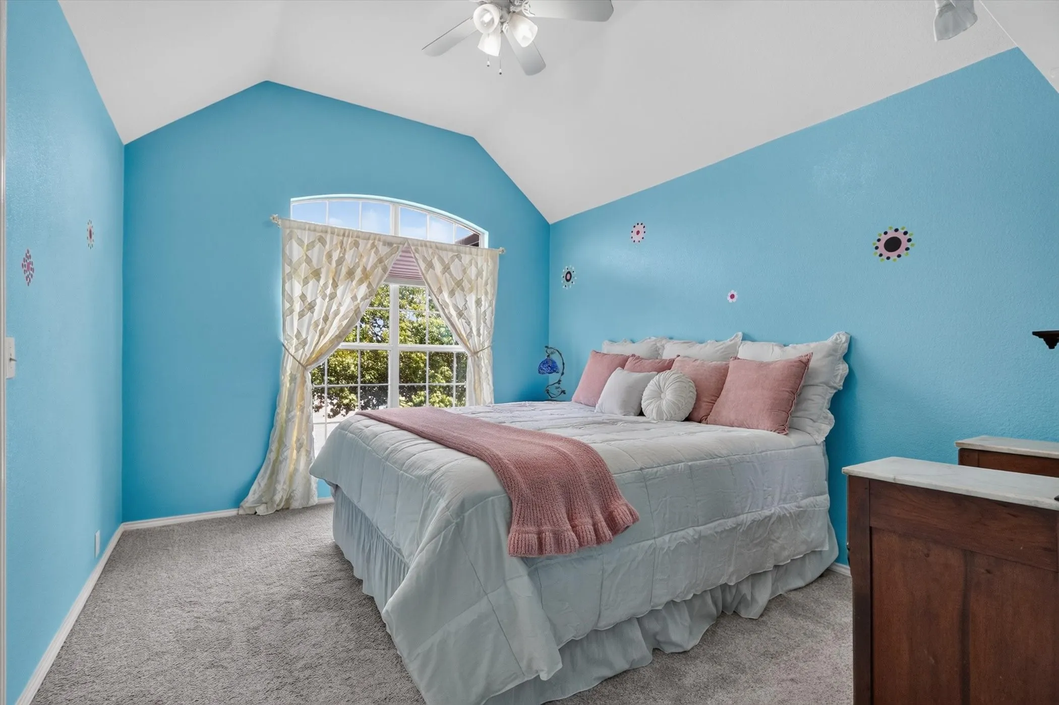 Single Family Residence For Sale in Tarrant County , 1200 Dover Heights Trail, Mansfield, Texas 76063, 5 Bedroom, 3 Bathroom, 3 Garage spaces, 3,157 Sqft, built in 2004, mls#21312728, Real Estate Agent in Mansfield, Homes For Sale in Tarrant county, Homes For Sale in Mansfield, Realtor in Mansfield Texas, Real Estate Brokerage Independent Realty Texas, Luminita Cordes Realtor