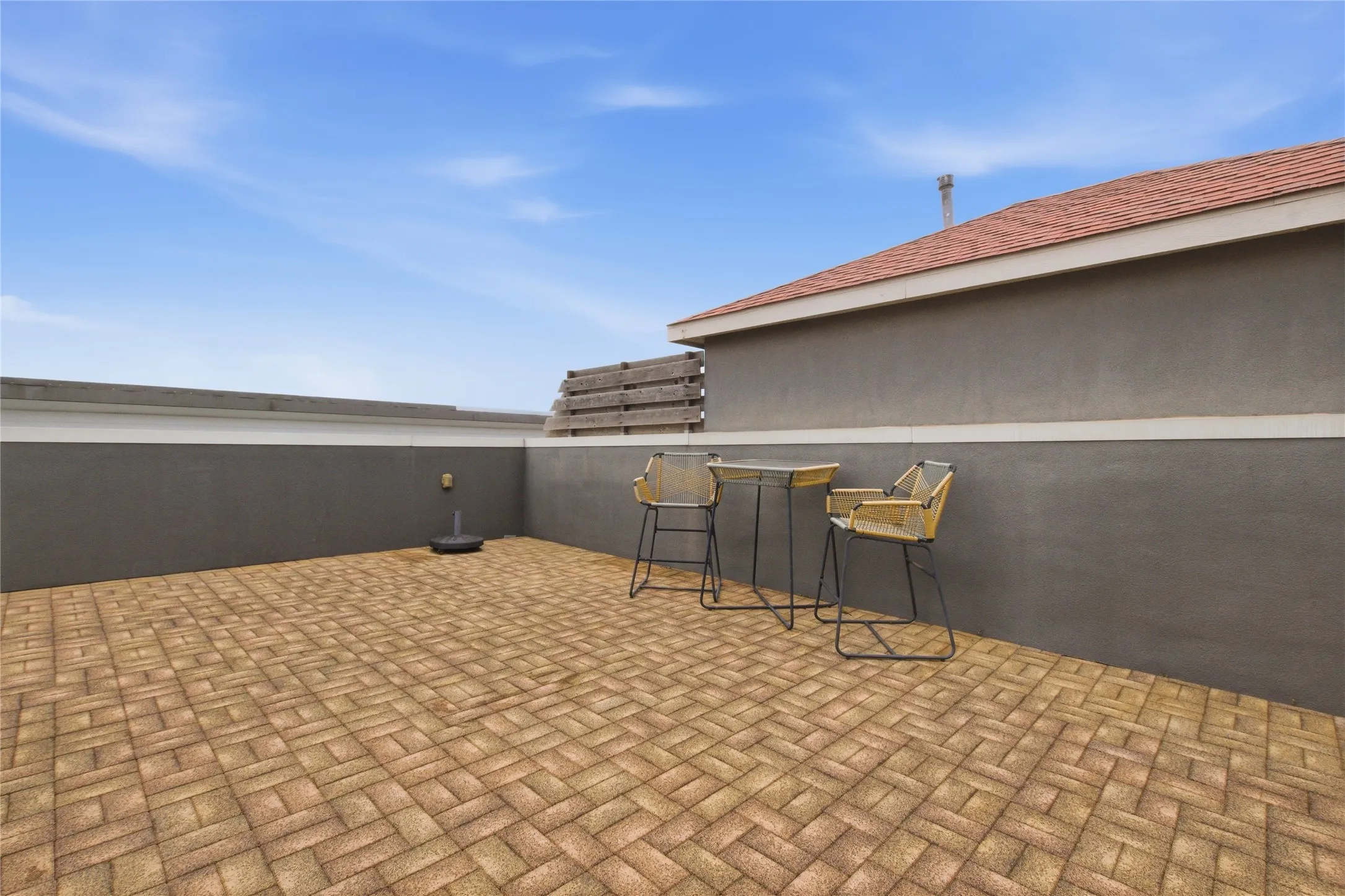 Townhouse For Sale in Dallas County , 1844 Euclid Avenue 3, Dallas, Texas 75206, 3 Bedroom, 4 Bathroom, 2 Garage spaces, 2,184 Sqft, built in 2015, mls#21263184, Real Estate Agent in Dallas, Homes For Sale in Dallas county, Homes For Sale in Dallas, Realtor in Dallas Texas, Real Estate Brokerage Independent Realty Texas, Luminita Cordes Realtor