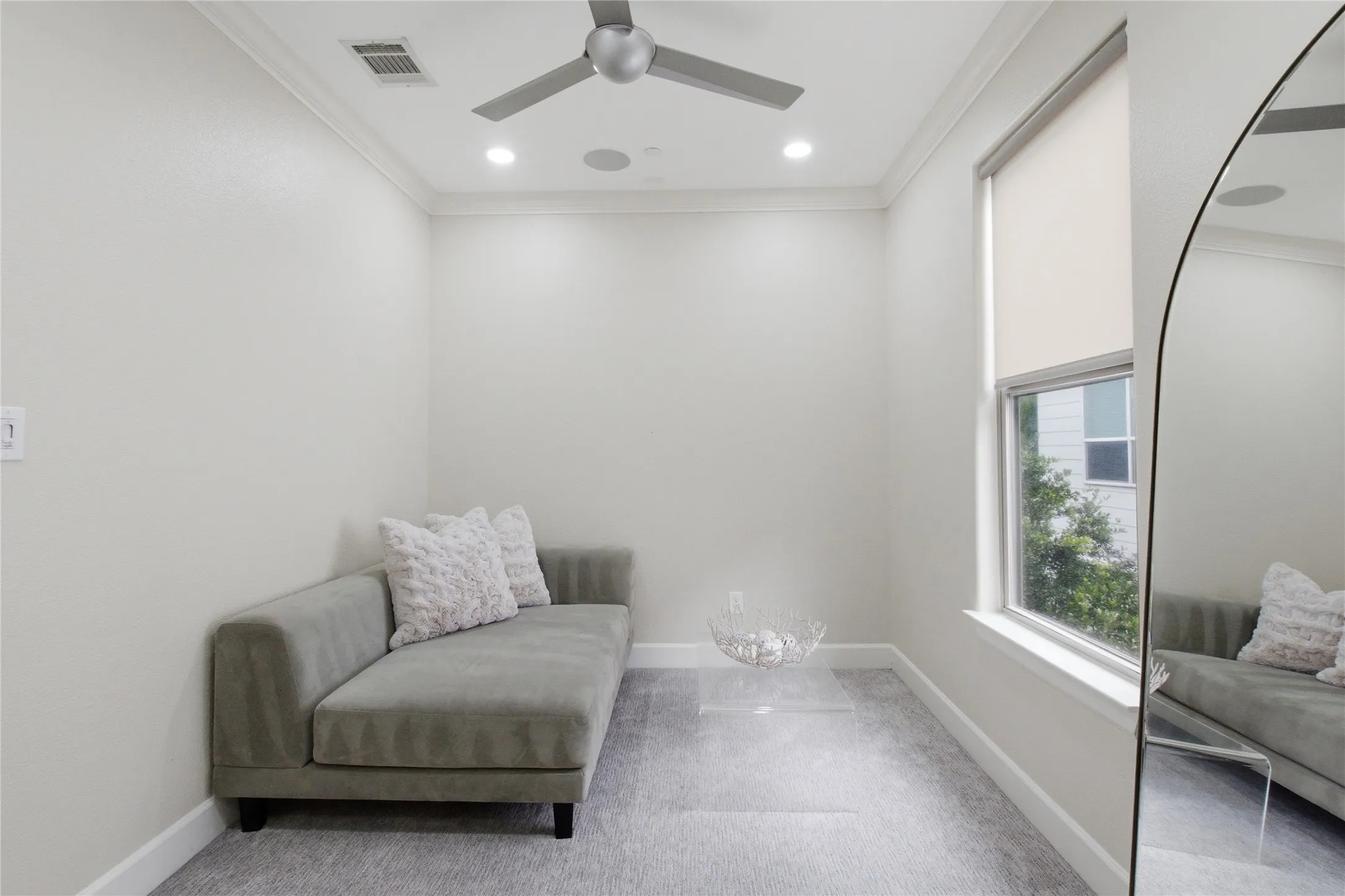 Bedroom or Office with en-suite bath.