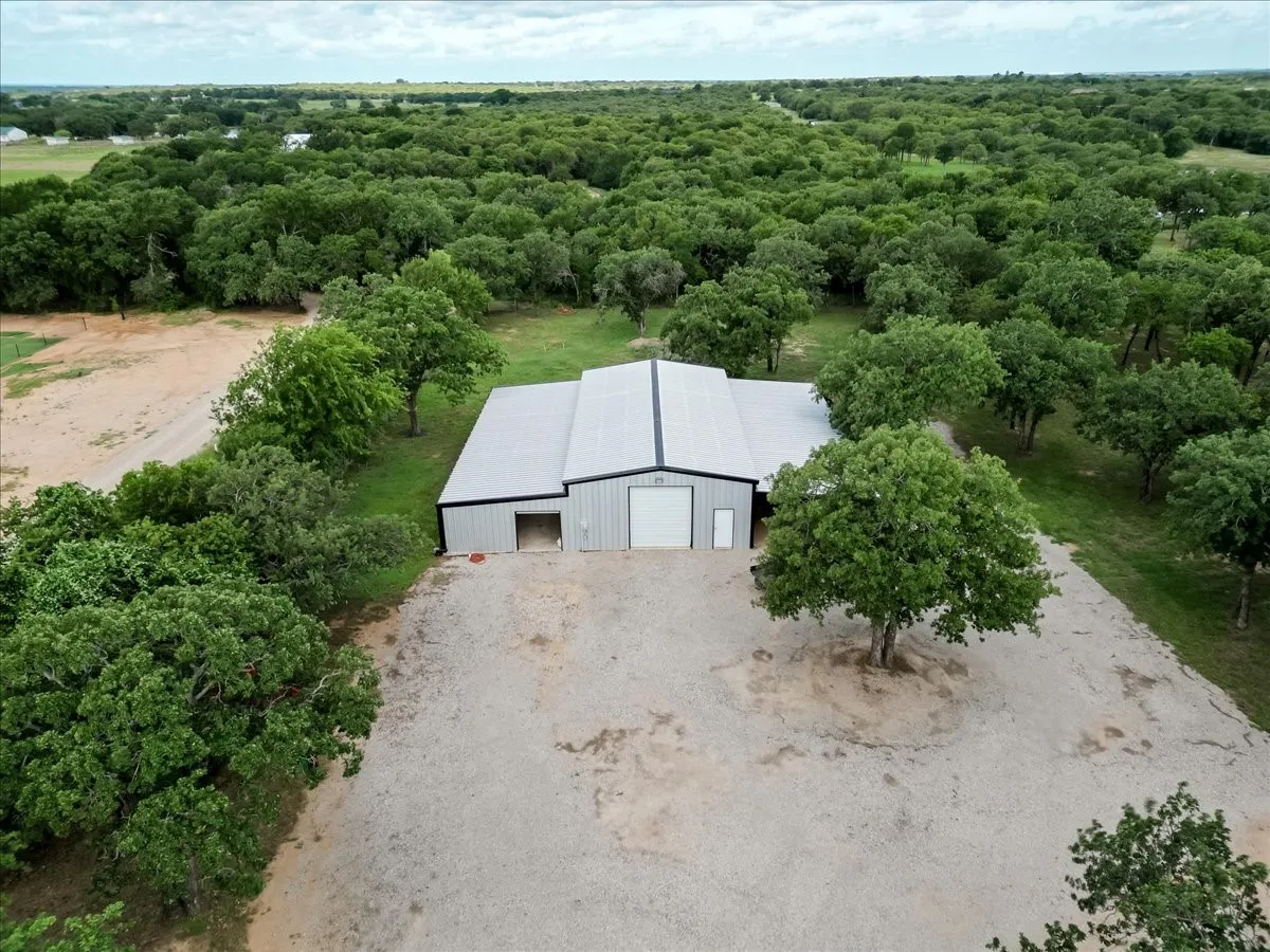 Farm For Sale in Parker County , 1340 Lacy Drive, Lipan, Texas 76462, 5 Bedroom, 5 Bathroom, 2 Garage spaces, 4,400 Sqft, built in 2019, mls#21310133, Real Estate Agent in Lipan, Homes For Sale in Parker county, Homes For Sale in Lipan, Realtor in Lipan Texas, Real Estate Brokerage Independent Realty Texas, Luminita Cordes Realtor
