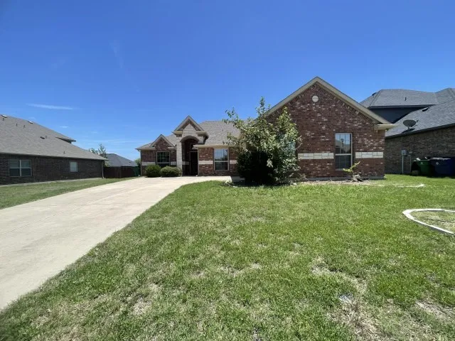Single Family Residence For Sale in Ellis County , 2184 Liriope Lane, Waxahachie, Texas 75165, 3 Bedroom, 2 Bathroom, 2 Garage spaces, 1,827 Sqft, built in 2015, mls#21313330, Real Estate Agent in Waxahachie, Homes For Sale in Ellis county, Homes For Sale in Waxahachie, Realtor in Waxahachie Texas, Real Estate Brokerage Independent Realty Texas, Luminita Cordes Realtor