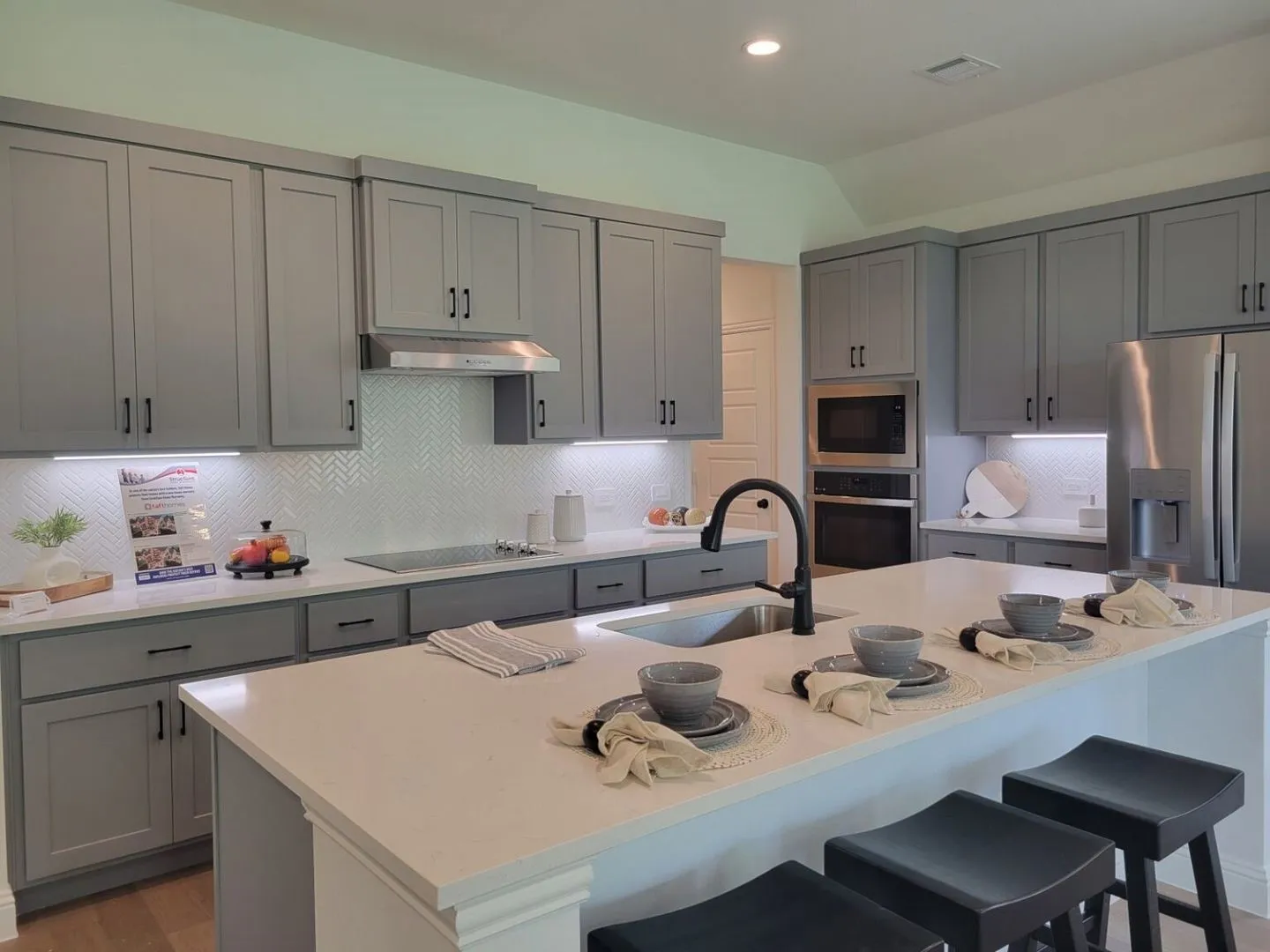 5224 kitchen2