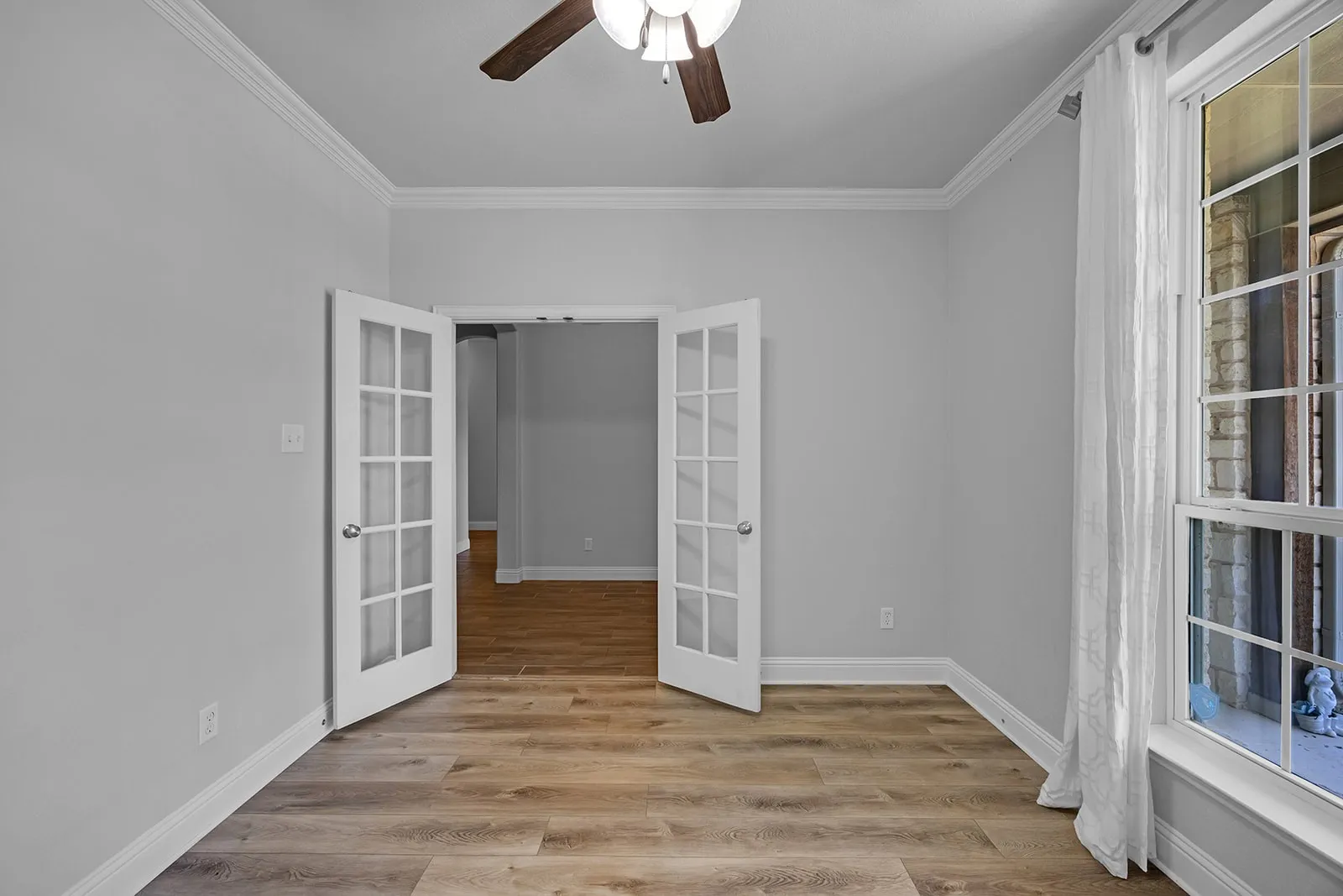 Single Family Residence For Sale in Johnson County , 120 Lone Star Way, Godley, Texas 76044, 4 Bedroom, 3 Bathroom, 3 Garage spaces, 2,238 Sqft, built in 2017, mls#21312073, Real Estate Agent in Godley, Homes For Sale in Johnson county, Homes For Sale in Godley, Realtor in Godley Texas, Real Estate Brokerage Independent Realty Texas, Luminita Cordes Realtor