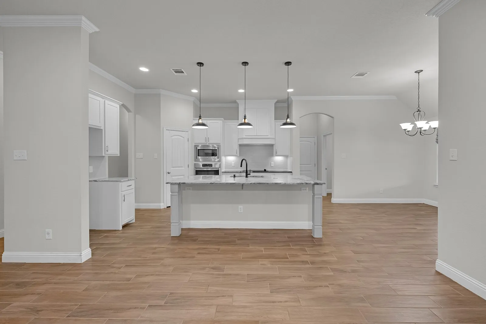 Single Family Residence For Sale in Johnson County , 120 Lone Star Way, Godley, Texas 76044, 4 Bedroom, 3 Bathroom, 3 Garage spaces, 2,238 Sqft, built in 2017, mls#21312073, Real Estate Agent in Godley, Homes For Sale in Johnson county, Homes For Sale in Godley, Realtor in Godley Texas, Real Estate Brokerage Independent Realty Texas, Luminita Cordes Realtor