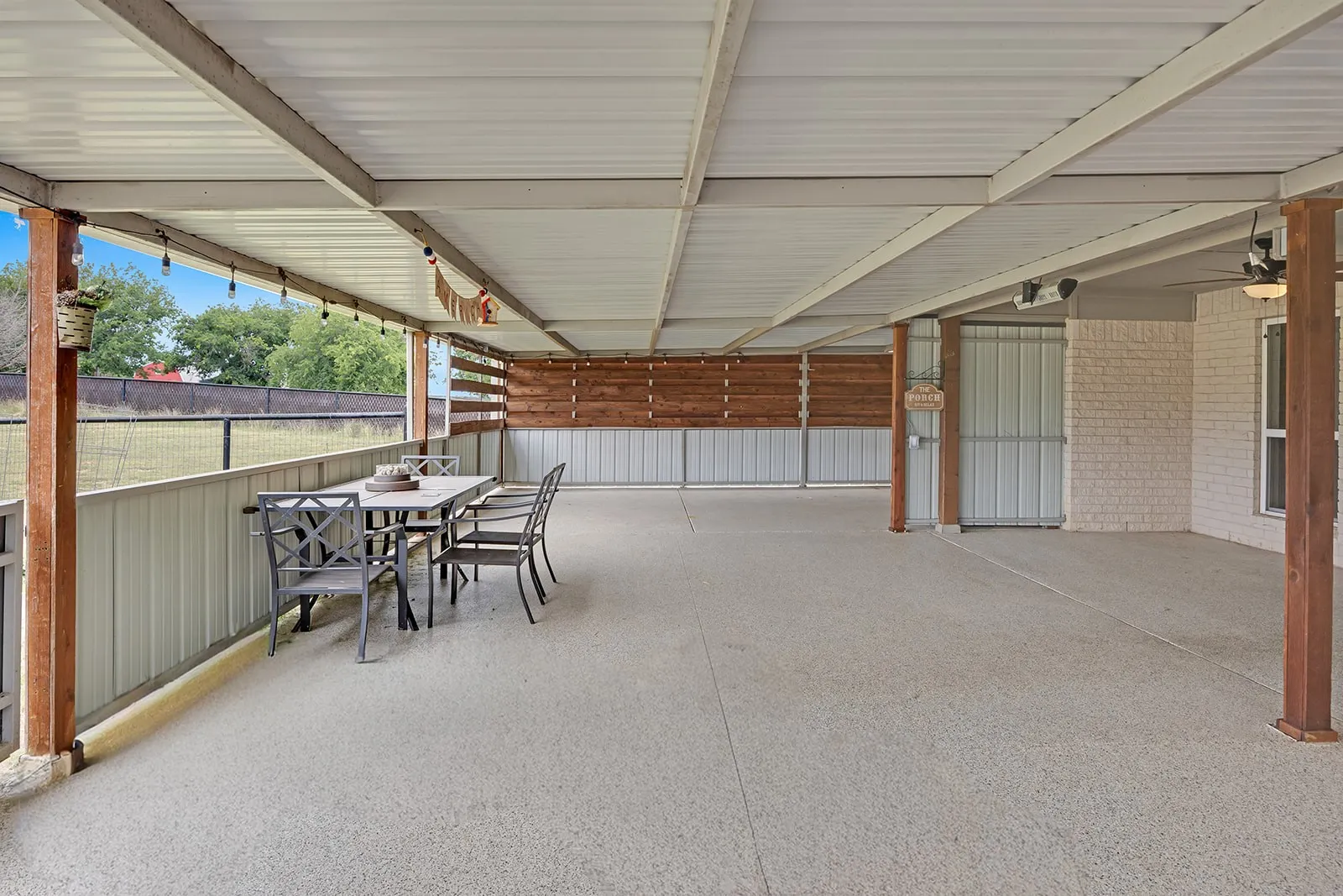 Single Family Residence For Sale in Johnson County , 120 Lone Star Way, Godley, Texas 76044, 4 Bedroom, 3 Bathroom, 3 Garage spaces, 2,238 Sqft, built in 2017, mls#21312073, Real Estate Agent in Godley, Homes For Sale in Johnson county, Homes For Sale in Godley, Realtor in Godley Texas, Real Estate Brokerage Independent Realty Texas, Luminita Cordes Realtor