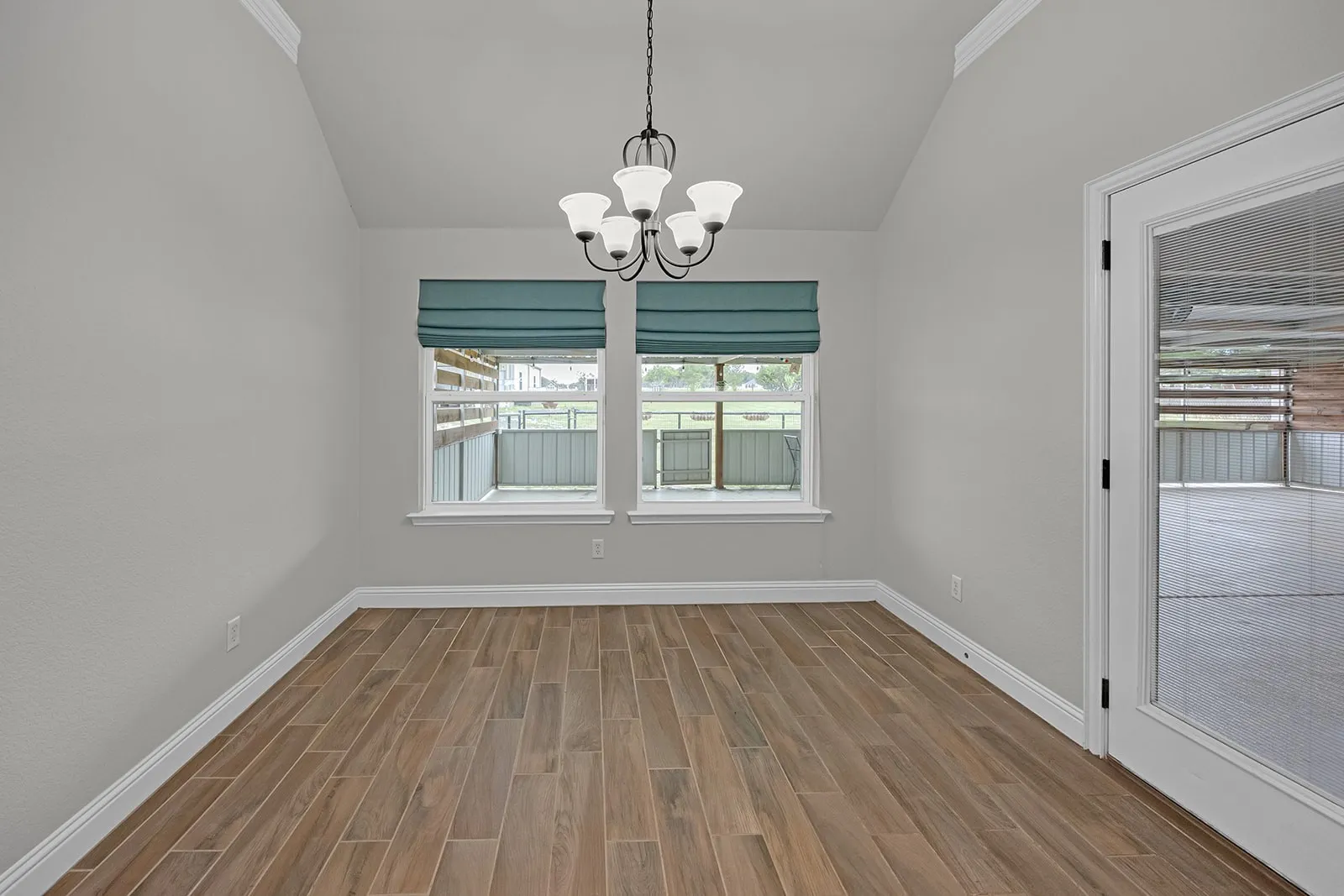 Single Family Residence For Sale in Johnson County , 120 Lone Star Way, Godley, Texas 76044, 4 Bedroom, 3 Bathroom, 3 Garage spaces, 2,238 Sqft, built in 2017, mls#21312073, Real Estate Agent in Godley, Homes For Sale in Johnson county, Homes For Sale in Godley, Realtor in Godley Texas, Real Estate Brokerage Independent Realty Texas, Luminita Cordes Realtor