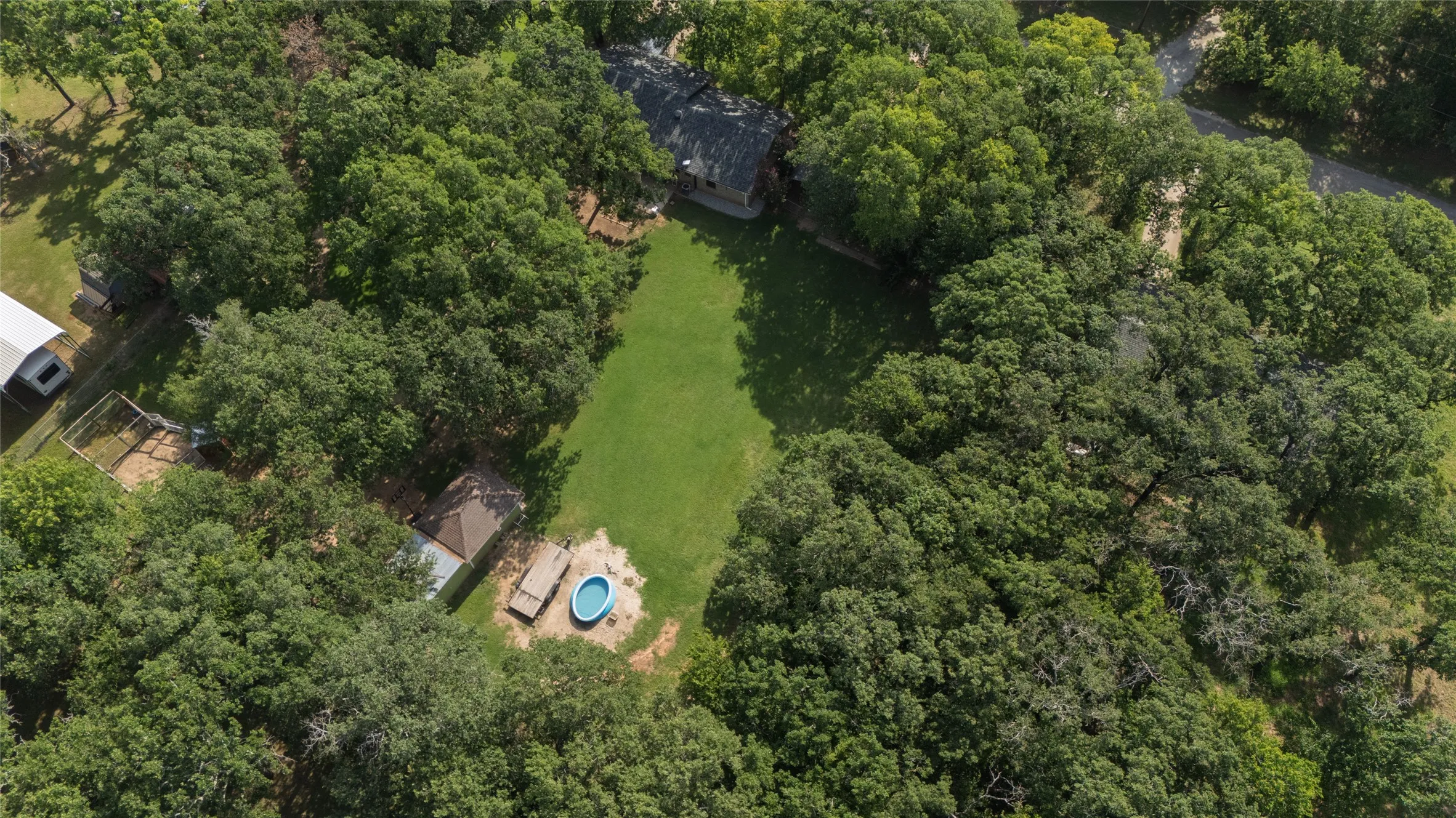 Single Family Residence For Sale in Parker County , 116 La Estada Drive, Weatherford, Texas 76088, 4 Bedroom, 3 Bathroom, Garage spaces, 1,901 Sqft, built in 1978, mls#21280994, Real Estate Agent in Weatherford, Homes For Sale in Parker county, Homes For Sale in Weatherford, Realtor in Weatherford Texas, Real Estate Brokerage Independent Realty Texas, Luminita Cordes Realtor