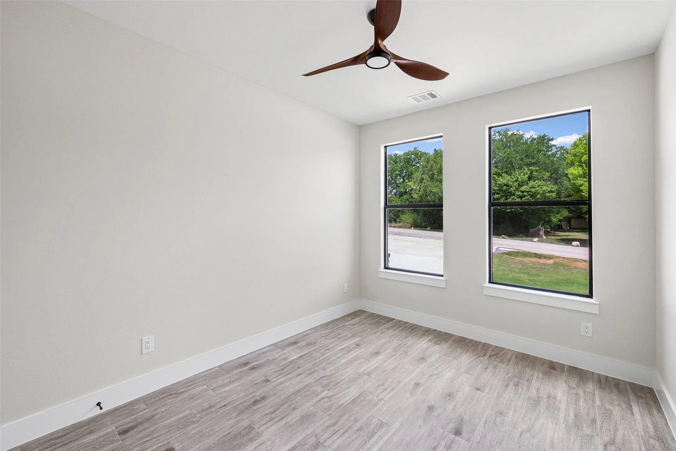 Single Family Residence For Sale in Hood County , 2714 Steepleridge Circle, Granbury, Texas 76048, 4 Bedroom, 2 Bathroom, 2 Garage spaces, 1,679 Sqft, built in 2026, mls#21312019, Real Estate Agent in Granbury, Homes For Sale in Hood county, Homes For Sale in Granbury, Realtor in Granbury Texas, Real Estate Brokerage Independent Realty Texas, Luminita Cordes Realtor