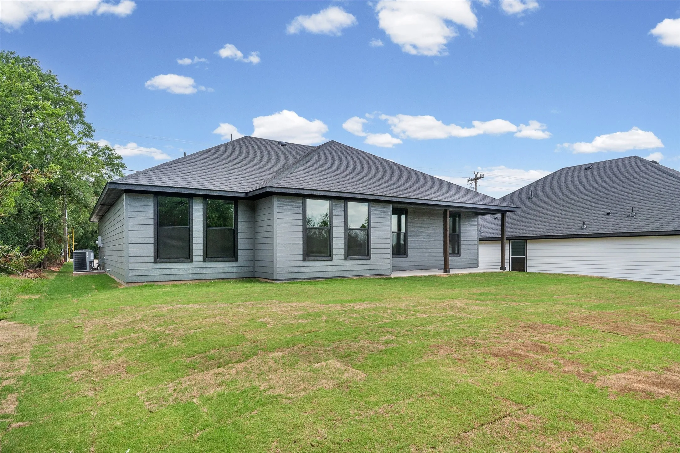 Single Family Residence For Sale in Hood County , 2714 Steepleridge Circle, Granbury, Texas 76048, 4 Bedroom, 2 Bathroom, 2 Garage spaces, 1,679 Sqft, built in 2026, mls#21312019, Real Estate Agent in Granbury, Homes For Sale in Hood county, Homes For Sale in Granbury, Realtor in Granbury Texas, Real Estate Brokerage Independent Realty Texas, Luminita Cordes Realtor