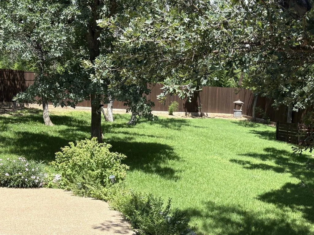 Single Family Residence For Sale in Tarrant County , 1212 Vera Lane, Kennedale, Texas 76060, 3 Bedroom, 3 Bathroom, Garage spaces, 1,719 Sqft, built in 1983, mls#21313384, Real Estate Agent in Kennedale, Homes For Sale in Tarrant county, Homes For Sale in Kennedale, Realtor in Kennedale Texas, Real Estate Brokerage Independent Realty Texas, Luminita Cordes Realtor