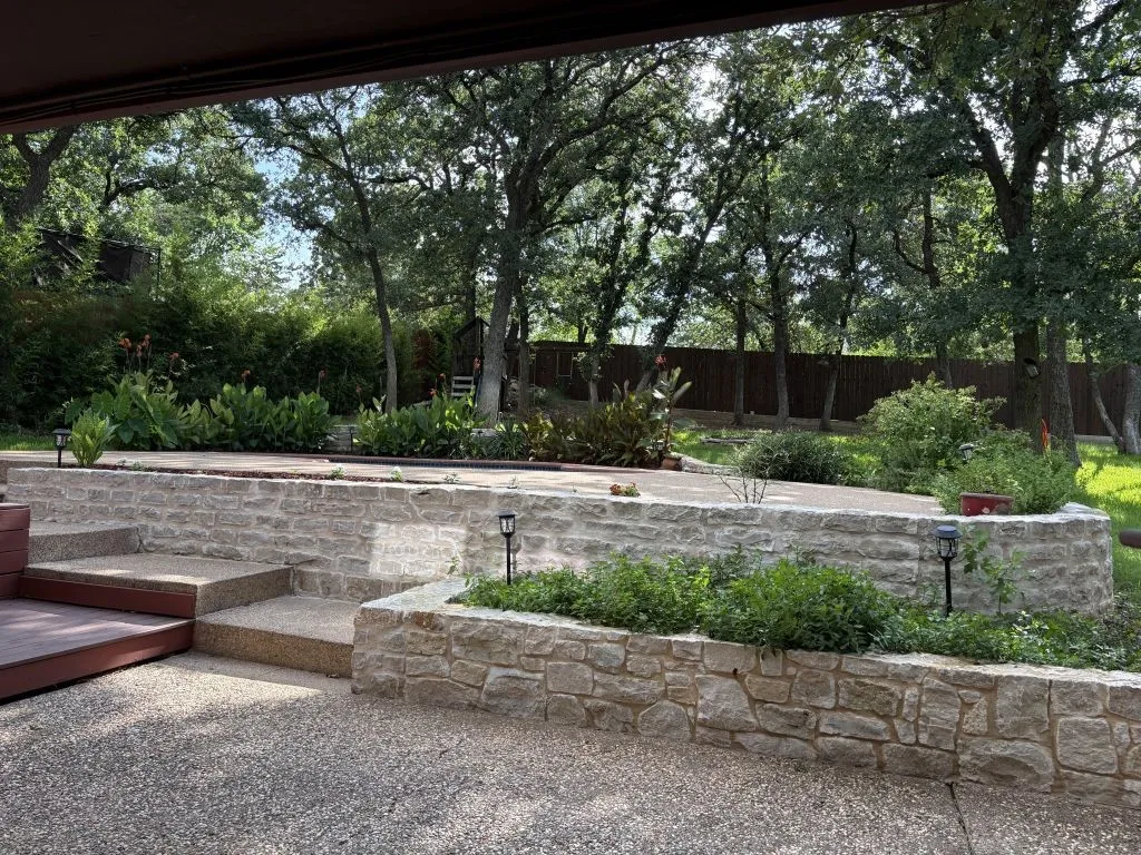 Single Family Residence For Sale in Tarrant County , 1212 Vera Lane, Kennedale, Texas 76060, 3 Bedroom, 3 Bathroom, Garage spaces, 1,719 Sqft, built in 1983, mls#21313384, Real Estate Agent in Kennedale, Homes For Sale in Tarrant county, Homes For Sale in Kennedale, Realtor in Kennedale Texas, Real Estate Brokerage Independent Realty Texas, Luminita Cordes Realtor