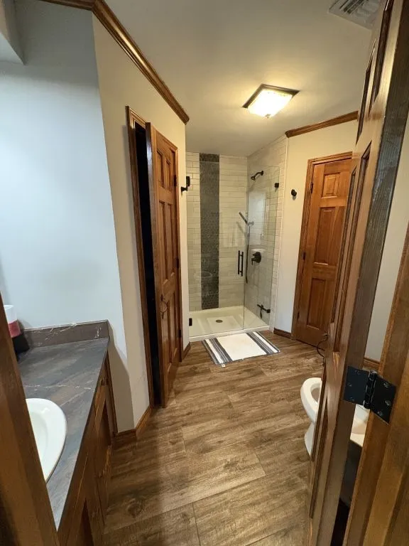Single Family Residence For Sale in Tarrant County , 1212 Vera Lane, Kennedale, Texas 76060, 3 Bedroom, 3 Bathroom, Garage spaces, 1,719 Sqft, built in 1983, mls#21313384, Real Estate Agent in Kennedale, Homes For Sale in Tarrant county, Homes For Sale in Kennedale, Realtor in Kennedale Texas, Real Estate Brokerage Independent Realty Texas, Luminita Cordes Realtor
