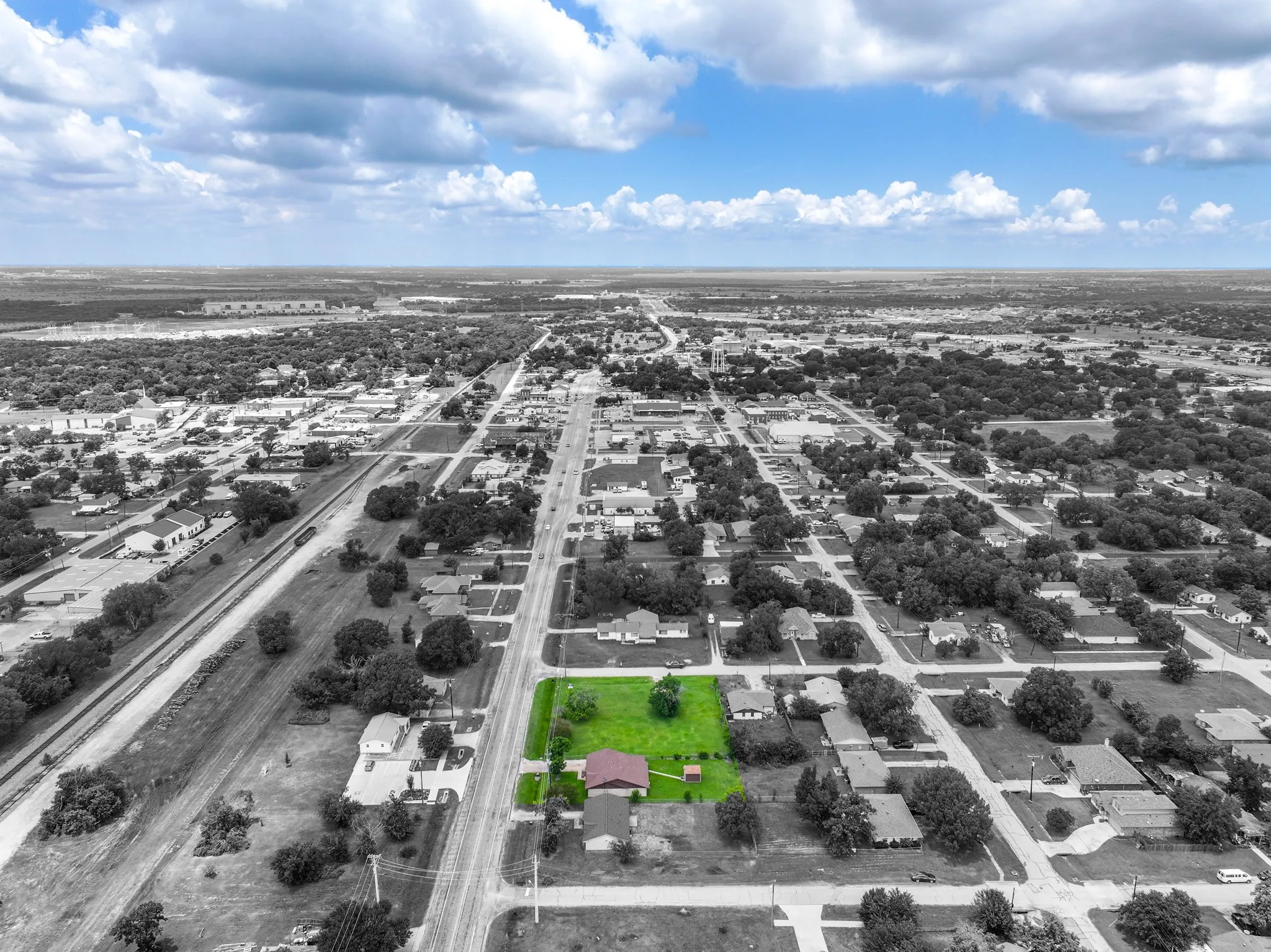 Office For Sale in Kaufman County , 600 E Broad Street, Forney, Texas 75126, 0, 0, Garage spaces, 0 Sqft, built in 1950, mls#21310992, Real Estate Agent in Forney, Homes For Sale in Kaufman county, Homes For Sale in Forney, Realtor in Forney Texas, Real Estate Brokerage Independent Realty Texas, Luminita Cordes Realtor