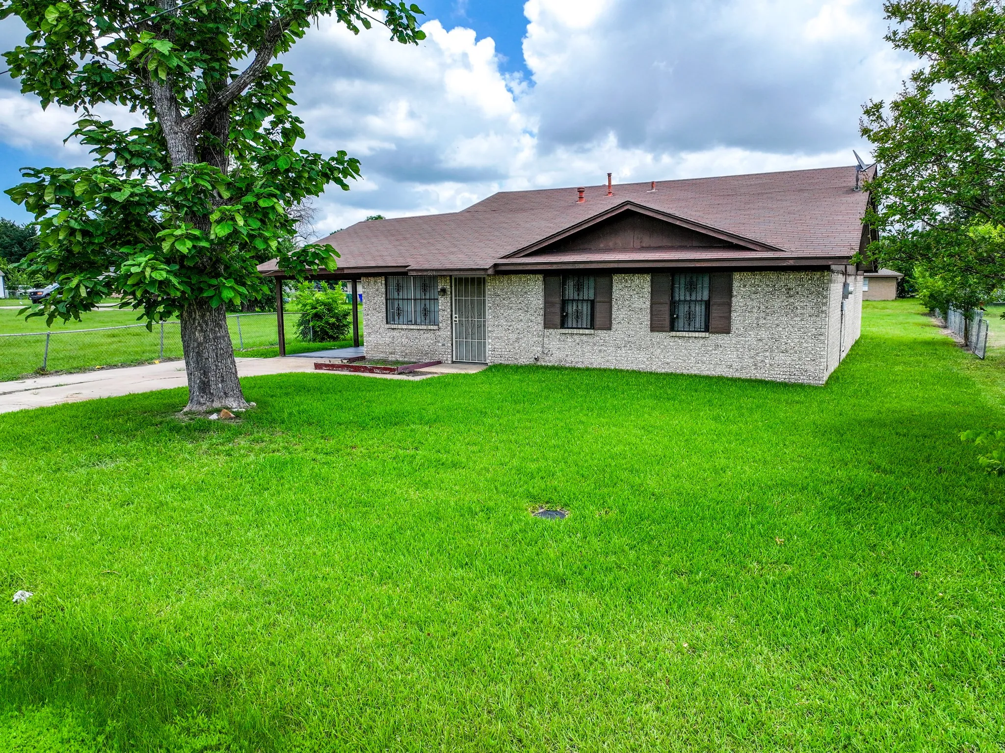 Office For Sale in Kaufman County , 600 E Broad Street, Forney, Texas 75126, 0, 0, Garage spaces, 0 Sqft, built in 1950, mls#21310992, Real Estate Agent in Forney, Homes For Sale in Kaufman county, Homes For Sale in Forney, Realtor in Forney Texas, Real Estate Brokerage Independent Realty Texas, Luminita Cordes Realtor