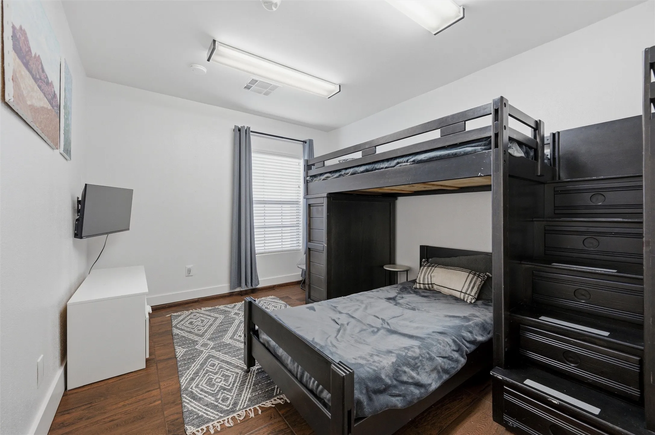 Single Family Residence For Sale in Dallas County , 408 Shadowcrest Lane, Coppell, Texas 75019, 4 Bedroom, 2 Bathroom, Garage spaces, 1,823 Sqft, built in 1979, mls#21312549, Real Estate Agent in Coppell, Homes For Sale in Dallas county, Homes For Sale in Coppell, Realtor in Coppell Texas, Real Estate Brokerage Independent Realty Texas, Luminita Cordes Realtor