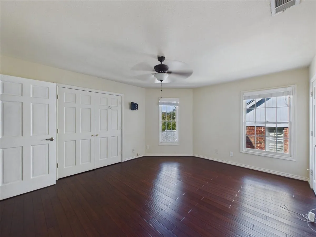 Single Family Residence For Sale in Dallas County , 3436 Asbury Street, University Park, Texas 75205, 4 Bedroom, 3 Bathroom, 1 Garage spaces, 2,974 Sqft, built in 1970, mls#21312768, Real Estate Agent in University Park, Homes For Sale in Dallas county, Homes For Sale in University Park, Realtor in University Park Texas, Real Estate Brokerage Independent Realty Texas, Luminita Cordes Realtor