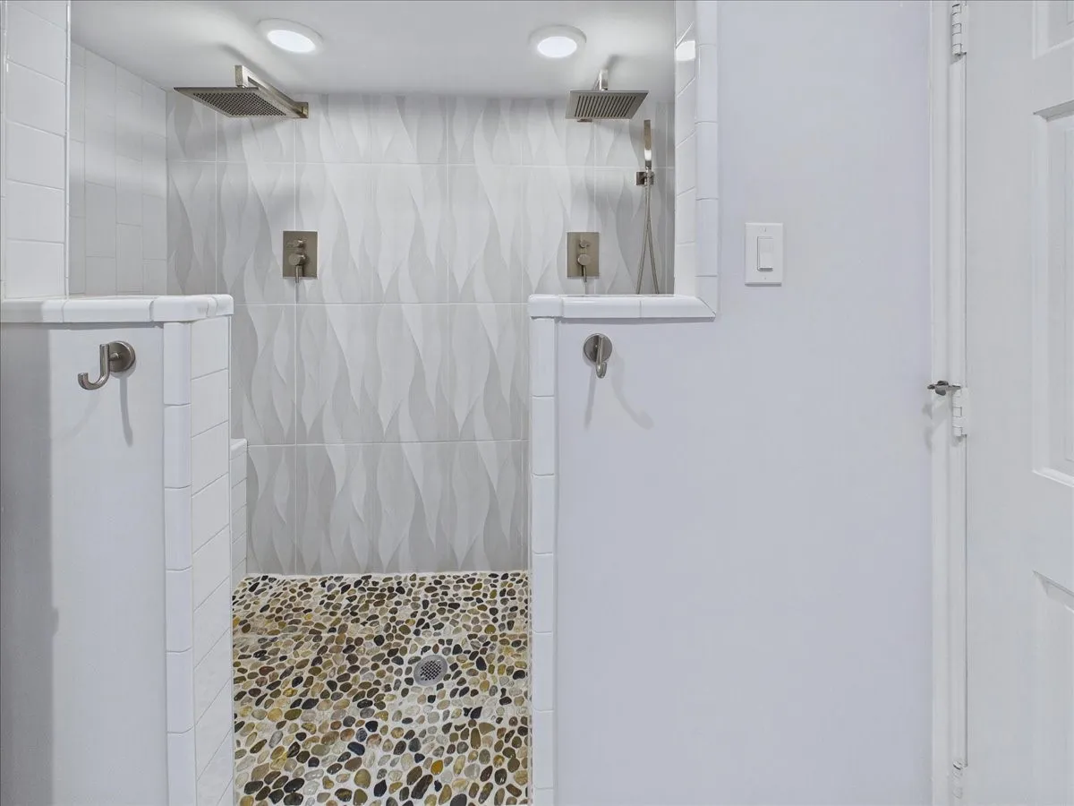 Single Family Residence For Sale in Dallas County , 3436 Asbury Street, University Park, Texas 75205, 4 Bedroom, 3 Bathroom, 1 Garage spaces, 2,974 Sqft, built in 1970, mls#21312768, Real Estate Agent in University Park, Homes For Sale in Dallas county, Homes For Sale in University Park, Realtor in University Park Texas, Real Estate Brokerage Independent Realty Texas, Luminita Cordes Realtor