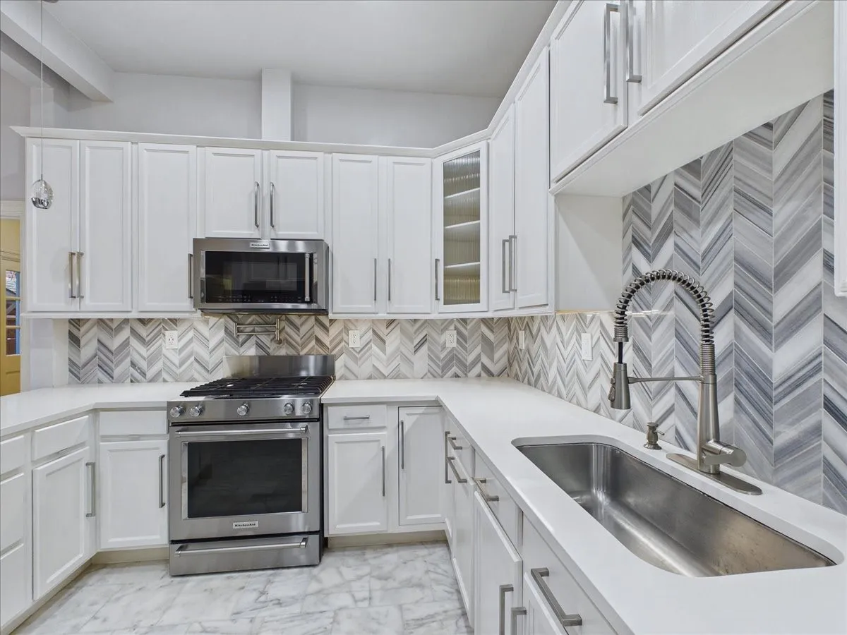 Single Family Residence For Sale in Dallas County , 3436 Asbury Street, University Park, Texas 75205, 4 Bedroom, 3 Bathroom, 1 Garage spaces, 2,974 Sqft, built in 1970, mls#21312768, Real Estate Agent in University Park, Homes For Sale in Dallas county, Homes For Sale in University Park, Realtor in University Park Texas, Real Estate Brokerage Independent Realty Texas, Luminita Cordes Realtor
