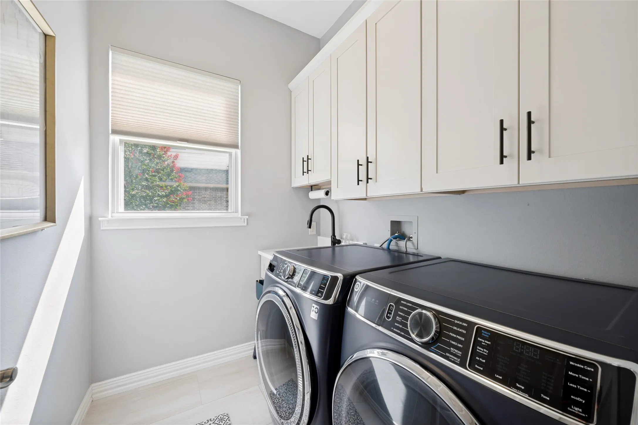 Single Family Residence For Sale in Denton County , 3268 Barkwood Lane, Frisco, Texas 75033, 4 Bedroom, 4 Bathroom, 2 Garage spaces, 3,851 Sqft, built in 2001, mls#21308989, Real Estate Agent in Frisco, Homes For Sale in Denton county, Homes For Sale in Frisco, Realtor in Frisco Texas, Real Estate Brokerage Independent Realty Texas, Luminita Cordes Realtor