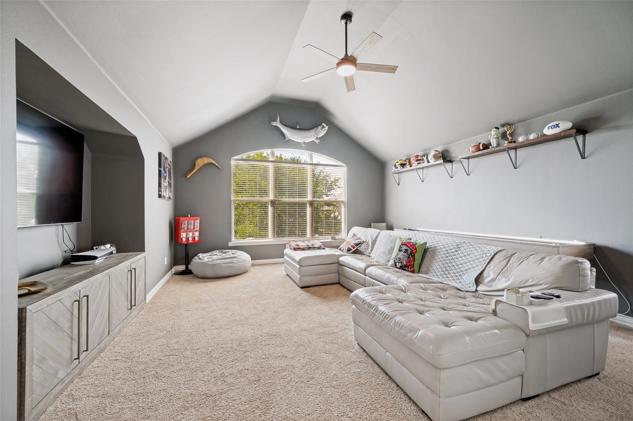 Single Family Residence For Sale in Denton County , 3268 Barkwood Lane, Frisco, Texas 75033, 4 Bedroom, 4 Bathroom, 2 Garage spaces, 3,851 Sqft, built in 2001, mls#21308989, Real Estate Agent in Frisco, Homes For Sale in Denton county, Homes For Sale in Frisco, Realtor in Frisco Texas, Real Estate Brokerage Independent Realty Texas, Luminita Cordes Realtor