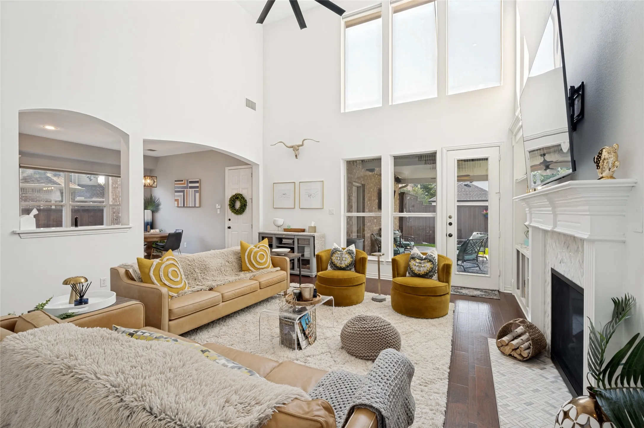Single Family Residence For Sale in Denton County , 3268 Barkwood Lane, Frisco, Texas 75033, 4 Bedroom, 4 Bathroom, 2 Garage spaces, 3,851 Sqft, built in 2001, mls#21308989, Real Estate Agent in Frisco, Homes For Sale in Denton county, Homes For Sale in Frisco, Realtor in Frisco Texas, Real Estate Brokerage Independent Realty Texas, Luminita Cordes Realtor
