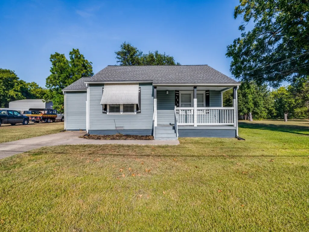 Single Family Residence For Rent in Dallas County , 5610 Lyons Road, Garland, Texas 75043, 2 Bedroom, 1 Bathroom, Garage spaces, 1,027 Sqft, built in 1952, mls#21313396, Real Estate Agent in Garland, Homes For Rent in Dallas county, Homes For Rent in Garland, Realtor in Garland Texas, Real Estate Brokerage Independent Realty Texas, Luminita Cordes Realtor
