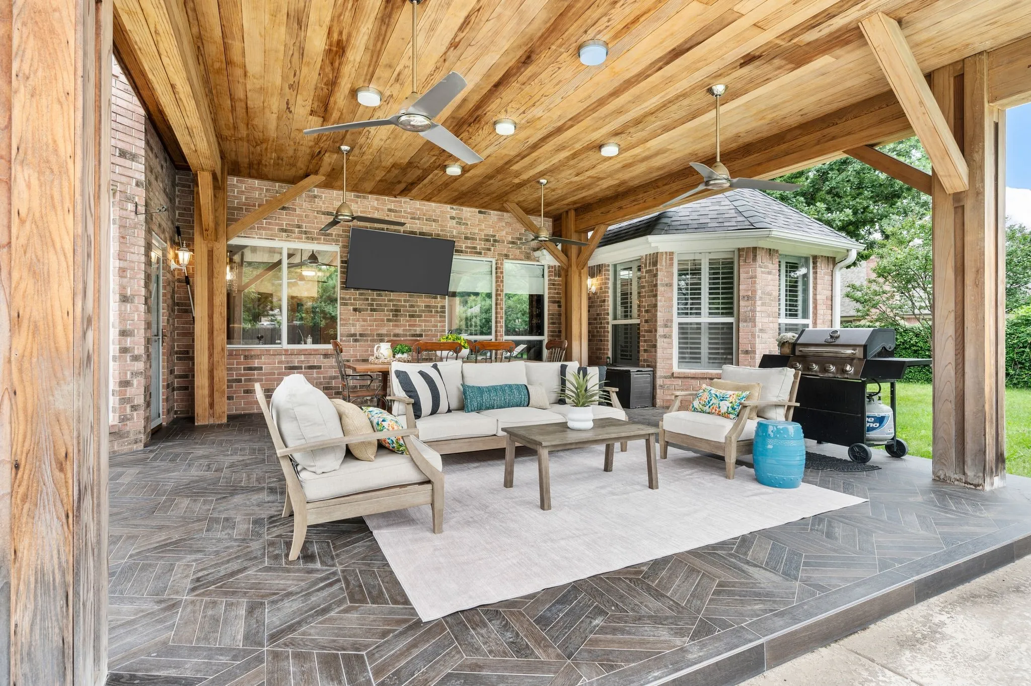 Single Family Residence For Sale in Tarrant County , 1029 Westover Trail, Keller, Texas 76248, 4 Bedroom, 5 Bathroom, 3 Garage spaces, 4,342 Sqft, built in 1993, mls#21313425, Real Estate Agent in Keller, Homes For Sale in Tarrant county, Homes For Sale in Keller, Realtor in Keller Texas, Real Estate Brokerage Independent Realty Texas, Luminita Cordes Realtor