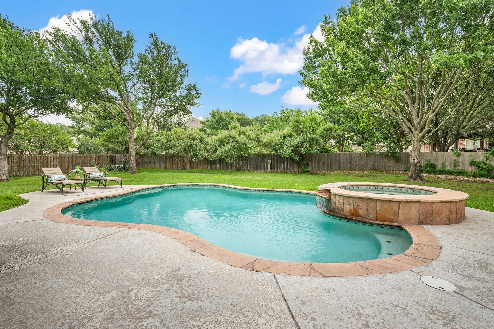 Single Family Residence For Sale in Tarrant County , 1029 Westover Trail, Keller, Texas 76248, 4 Bedroom, 5 Bathroom, 3 Garage spaces, 4,342 Sqft, built in 1993, mls#21313425, Real Estate Agent in Keller, Homes For Sale in Tarrant county, Homes For Sale in Keller, Realtor in Keller Texas, Real Estate Brokerage Independent Realty Texas, Luminita Cordes Realtor