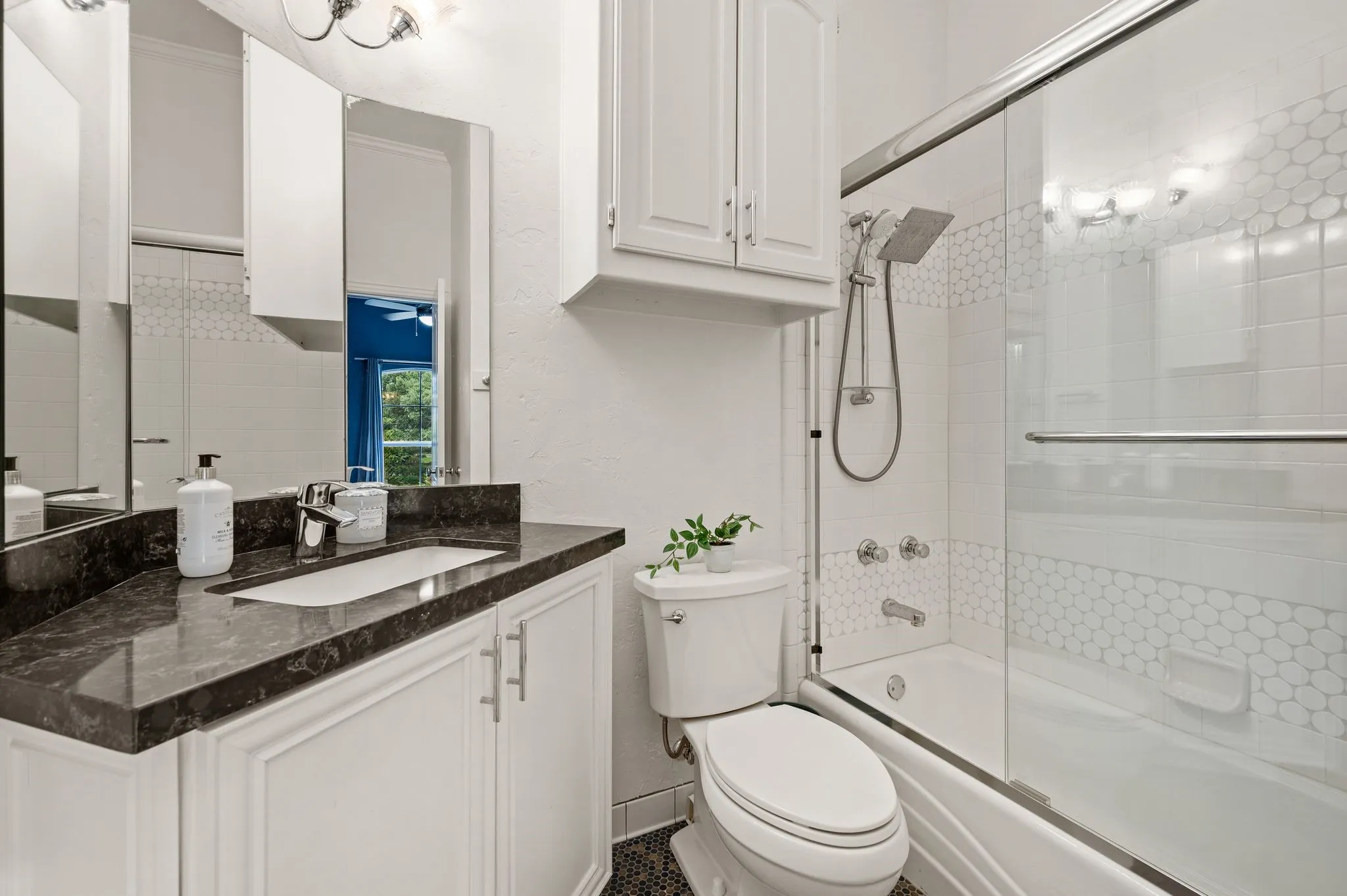 Single Family Residence For Sale in Tarrant County , 1029 Westover Trail, Keller, Texas 76248, 4 Bedroom, 5 Bathroom, 3 Garage spaces, 4,342 Sqft, built in 1993, mls#21313425, Real Estate Agent in Keller, Homes For Sale in Tarrant county, Homes For Sale in Keller, Realtor in Keller Texas, Real Estate Brokerage Independent Realty Texas, Luminita Cordes Realtor