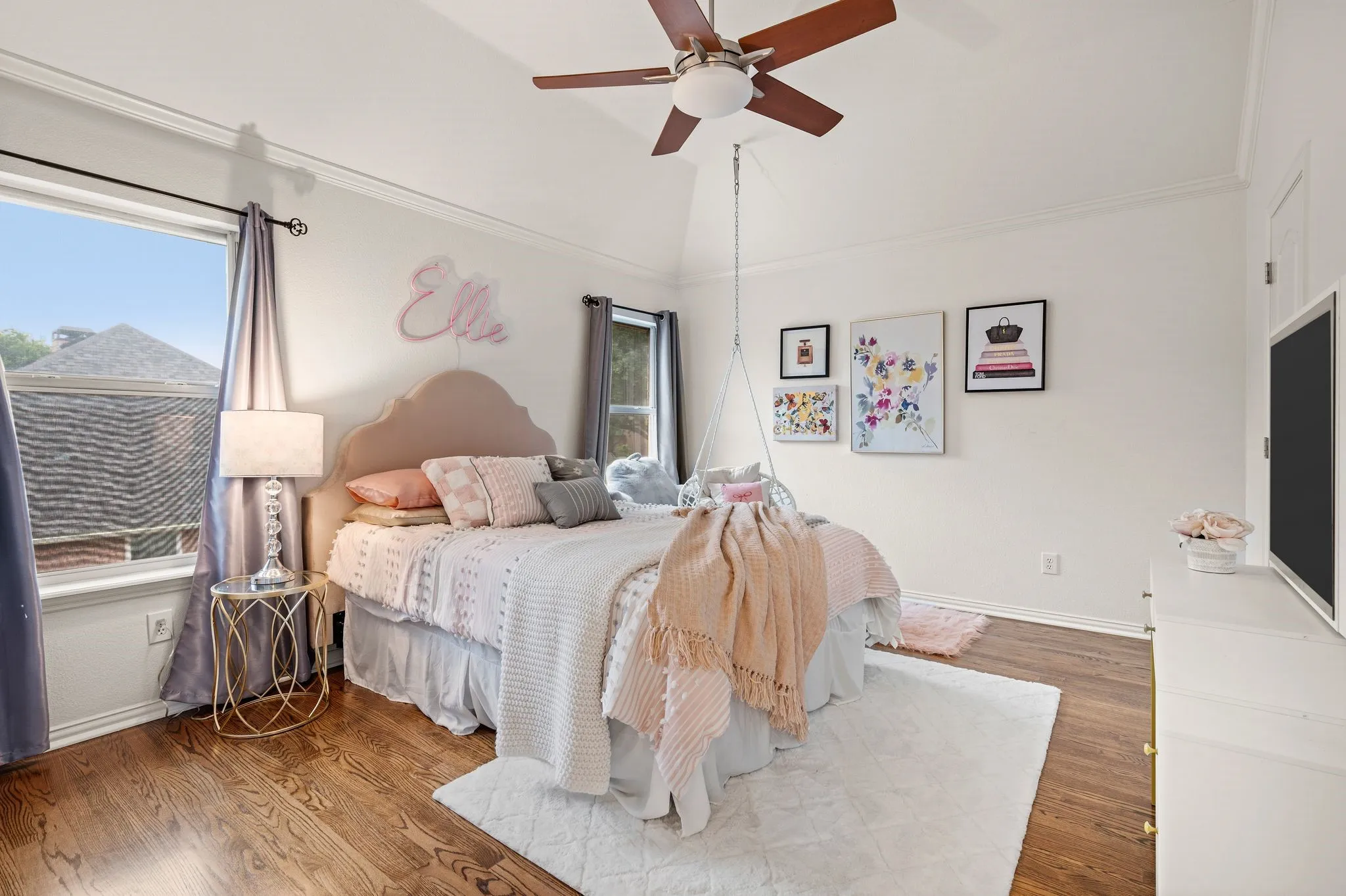 Single Family Residence For Sale in Tarrant County , 1029 Westover Trail, Keller, Texas 76248, 4 Bedroom, 5 Bathroom, 3 Garage spaces, 4,342 Sqft, built in 1993, mls#21313425, Real Estate Agent in Keller, Homes For Sale in Tarrant county, Homes For Sale in Keller, Realtor in Keller Texas, Real Estate Brokerage Independent Realty Texas, Luminita Cordes Realtor
