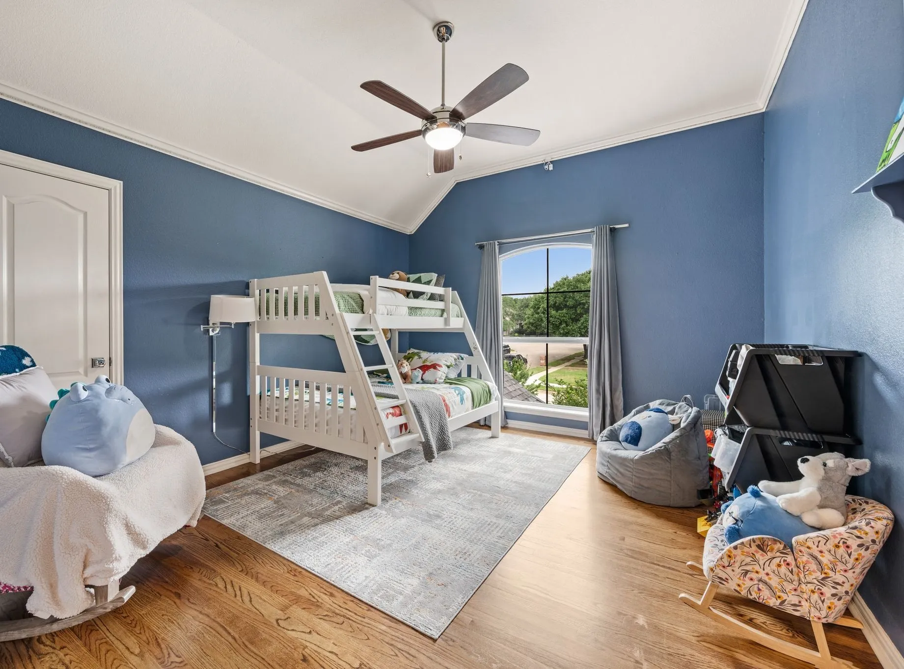 Single Family Residence For Sale in Tarrant County , 1029 Westover Trail, Keller, Texas 76248, 4 Bedroom, 5 Bathroom, 3 Garage spaces, 4,342 Sqft, built in 1993, mls#21313425, Real Estate Agent in Keller, Homes For Sale in Tarrant county, Homes For Sale in Keller, Realtor in Keller Texas, Real Estate Brokerage Independent Realty Texas, Luminita Cordes Realtor