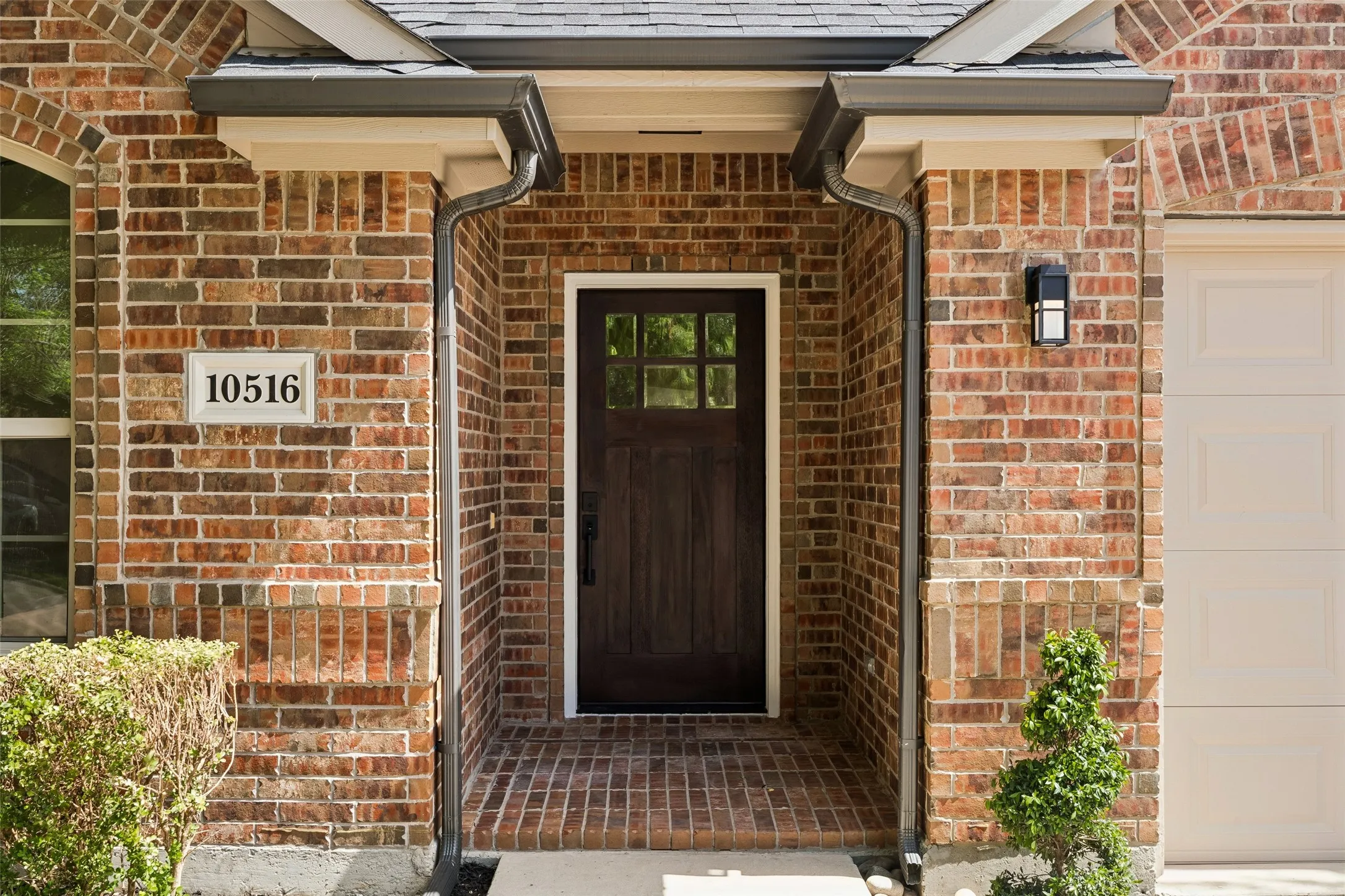 Single Family Residence For Sale in Collin County , 10516 Sedalia Drive, Mc Kinney, Texas 75072, 4 Bedroom, 4 Bathroom, 2 Garage spaces, 3,060 Sqft, built in 2008, mls#21310706, Real Estate Agent in Mc Kinney, Homes For Sale in Collin county, Homes For Sale in Mc Kinney, Realtor in Mc Kinney Texas, Real Estate Brokerage Independent Realty Texas, Luminita Cordes Realtor