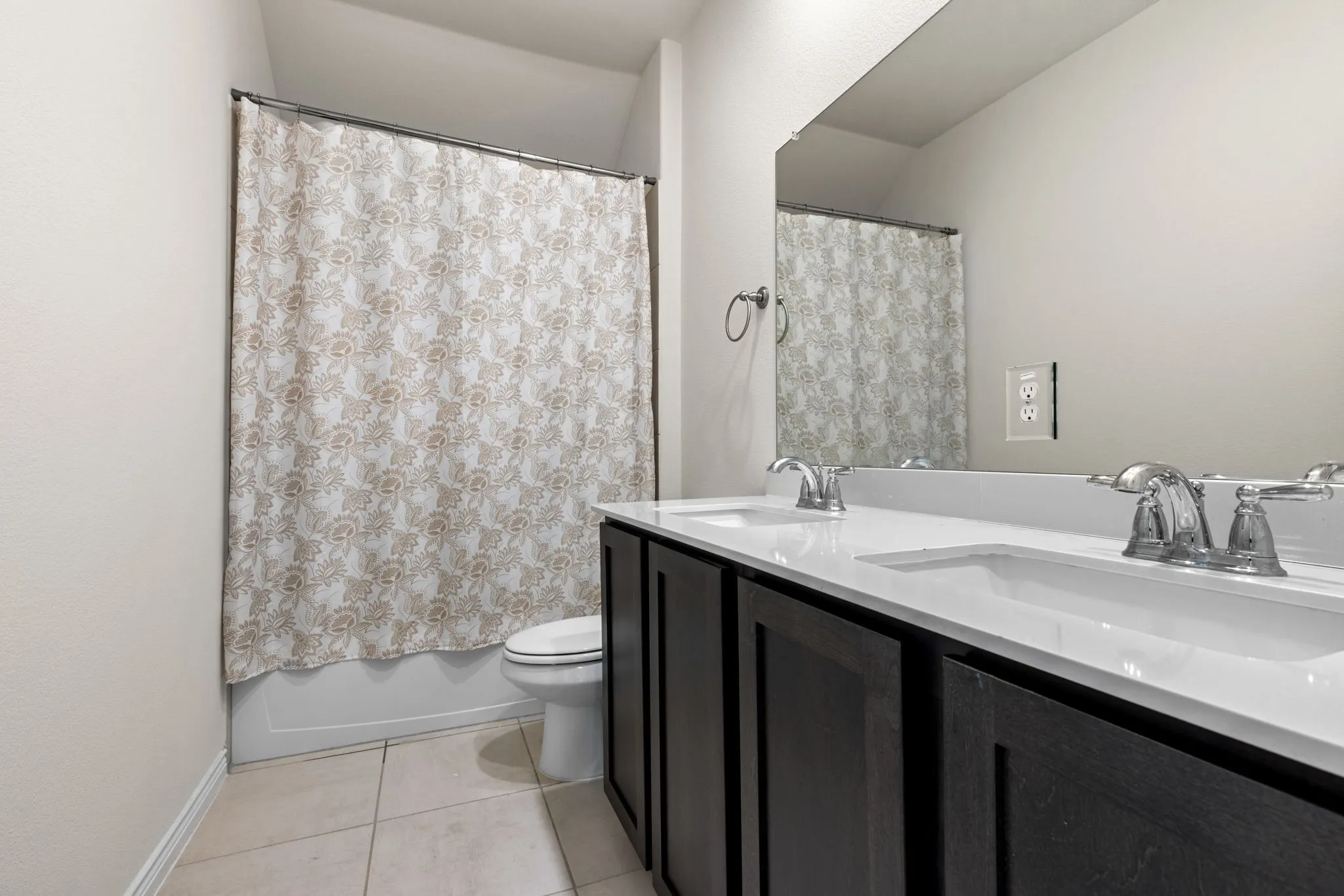 Single Family Residence For Sale in Denton County , 3839 Tack Room Road, Aubrey, Texas 76227, 5 Bedroom, 4 Bathroom, 2 Garage spaces, 3,382 Sqft, built in 2022, mls#21303396, Real Estate Agent in Aubrey, Homes For Sale in Denton county, Homes For Sale in Aubrey, Realtor in Aubrey Texas, Real Estate Brokerage Independent Realty Texas, Luminita Cordes Realtor