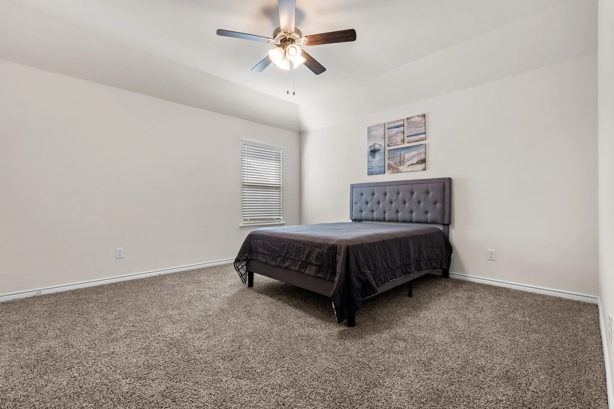 Single Family Residence For Sale in Denton County , 3839 Tack Room Road, Aubrey, Texas 76227, 5 Bedroom, 4 Bathroom, 2 Garage spaces, 3,382 Sqft, built in 2022, mls#21303396, Real Estate Agent in Aubrey, Homes For Sale in Denton county, Homes For Sale in Aubrey, Realtor in Aubrey Texas, Real Estate Brokerage Independent Realty Texas, Luminita Cordes Realtor