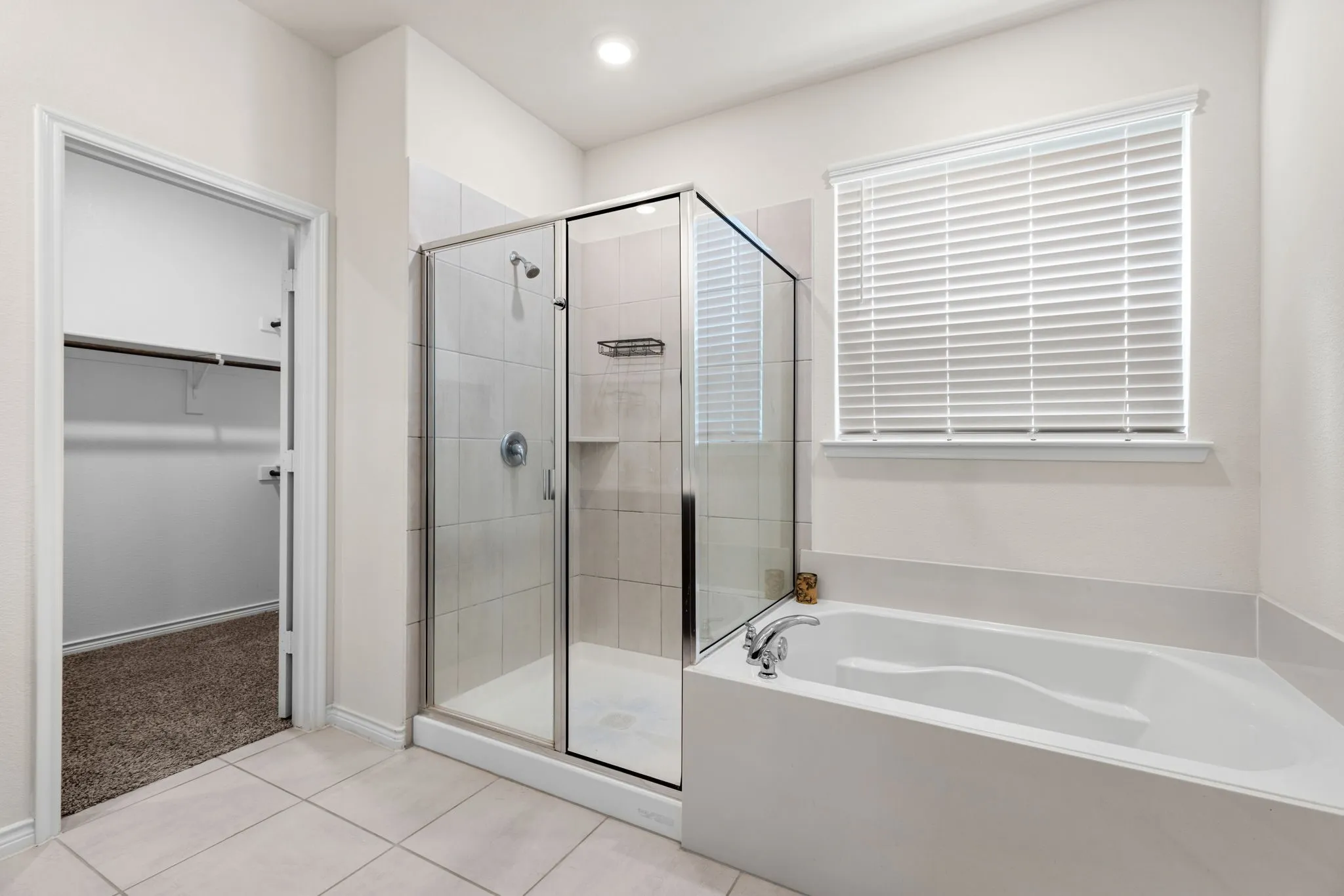Single Family Residence For Sale in Denton County , 3839 Tack Room Road, Aubrey, Texas 76227, 5 Bedroom, 4 Bathroom, 2 Garage spaces, 3,382 Sqft, built in 2022, mls#21303396, Real Estate Agent in Aubrey, Homes For Sale in Denton county, Homes For Sale in Aubrey, Realtor in Aubrey Texas, Real Estate Brokerage Independent Realty Texas, Luminita Cordes Realtor
