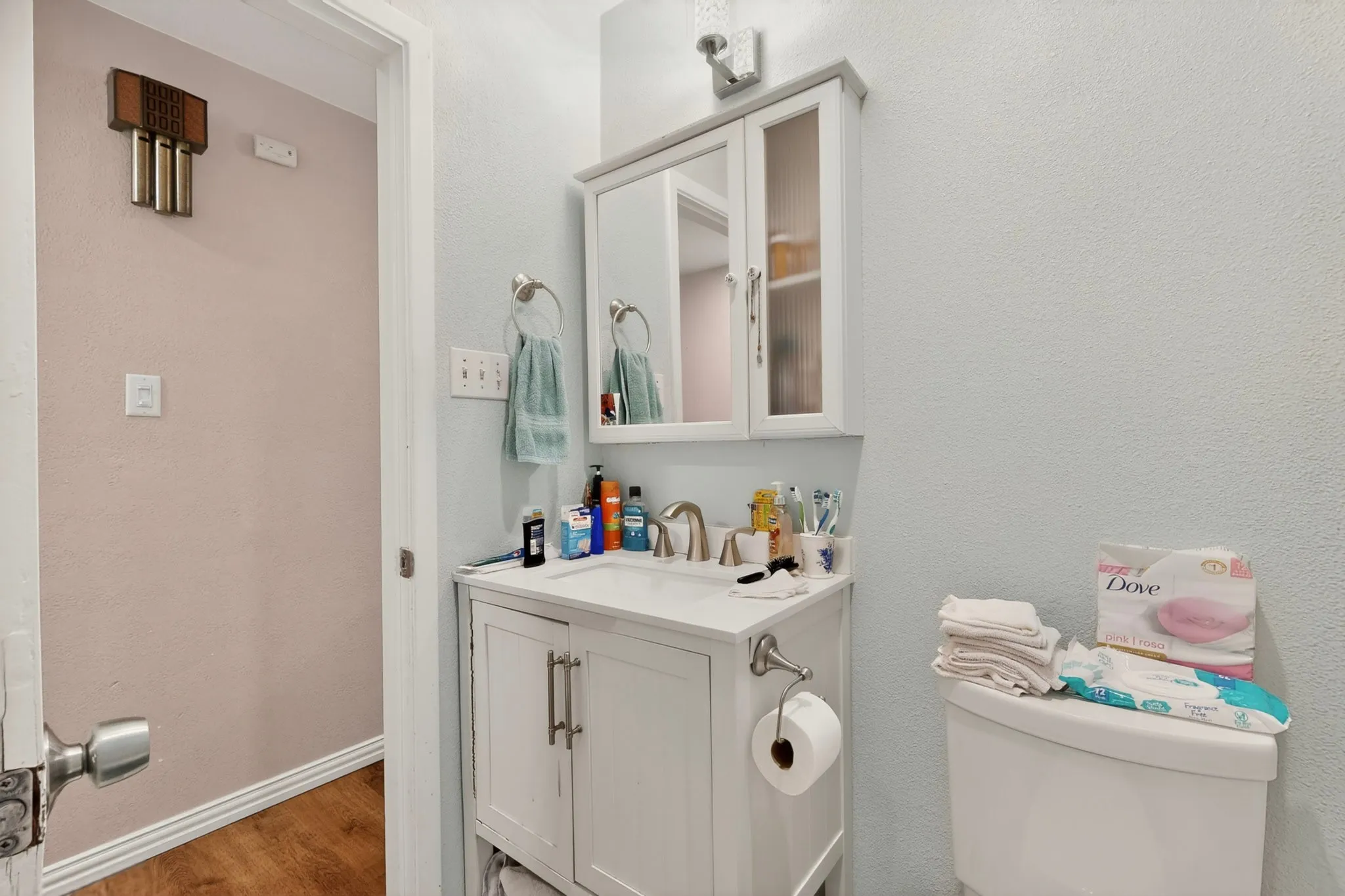 Single Family Residence For Sale in Dallas County , 12207 Queen Drive, Balch Springs, Texas 75180, 4 Bedroom, 2 Bathroom, Garage spaces, 1,612 Sqft, built in 1971, mls#21294231, Real Estate Agent in Balch Springs, Homes For Sale in Dallas county, Homes For Sale in Balch Springs, Realtor in Balch Springs Texas, Real Estate Brokerage Independent Realty Texas, Luminita Cordes Realtor